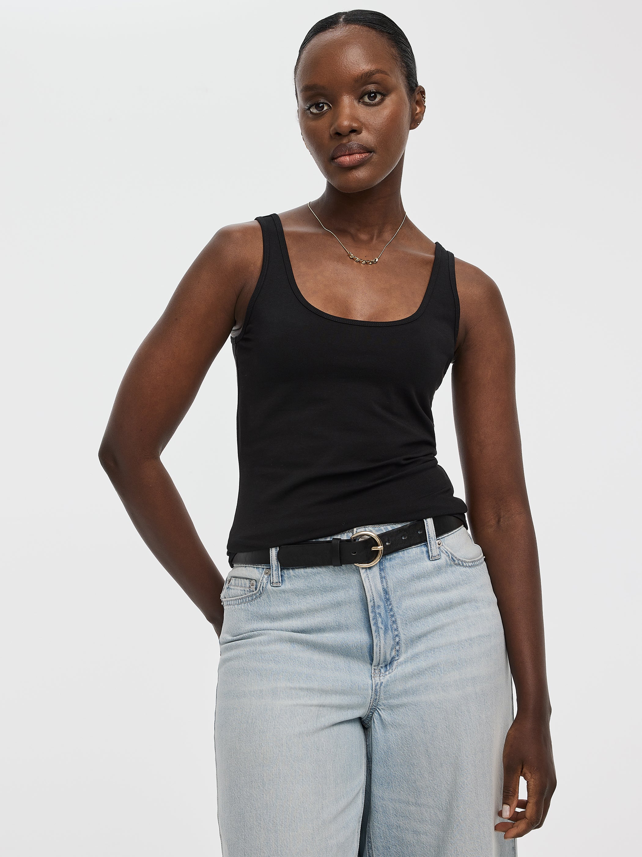 トップス Richmond denim tanktop Seamless Crop V-Neck Tank Top – Ardene