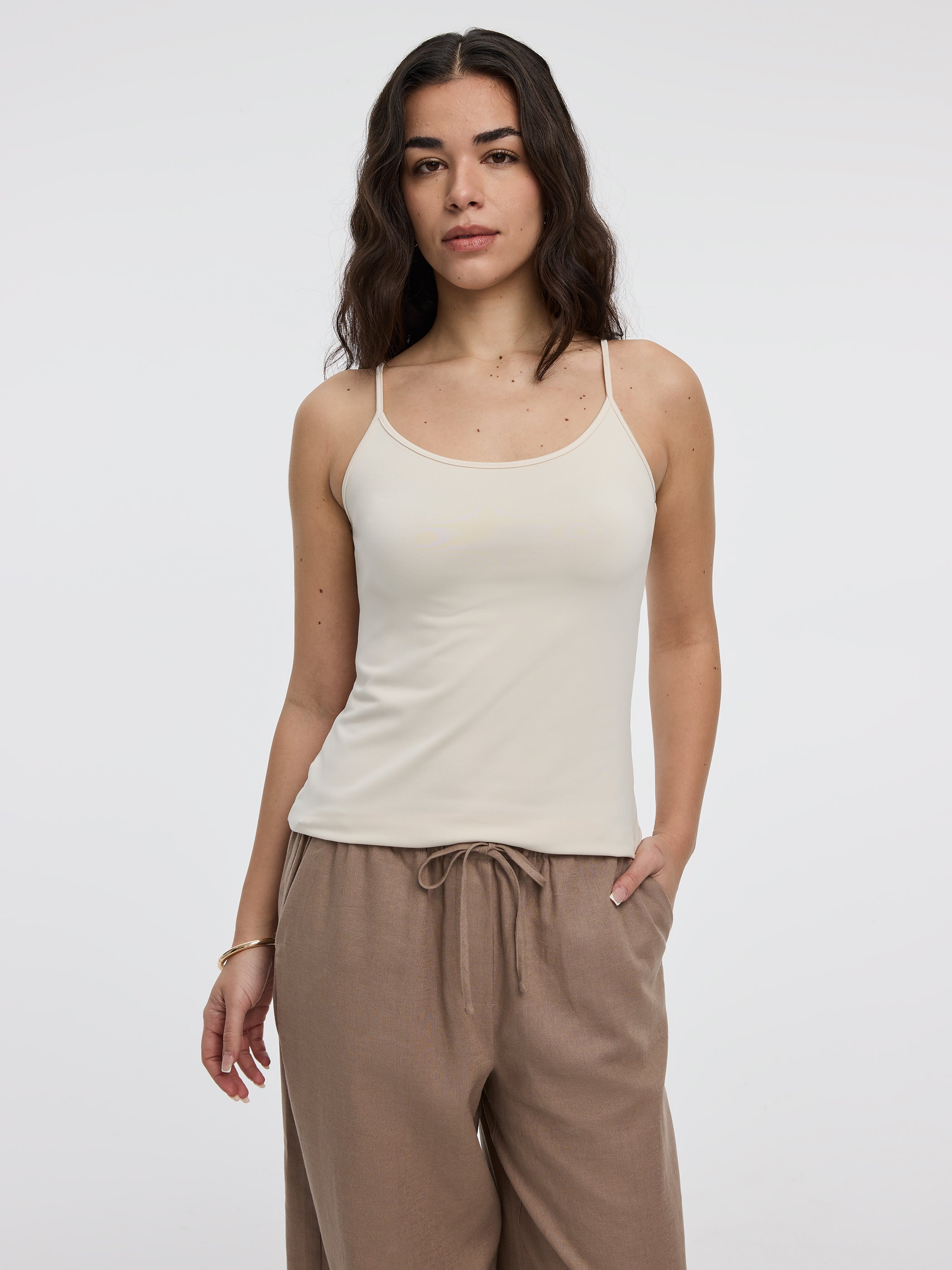 Women's Fitted Knit Cami Tank Top – R Essentials | Reitmans