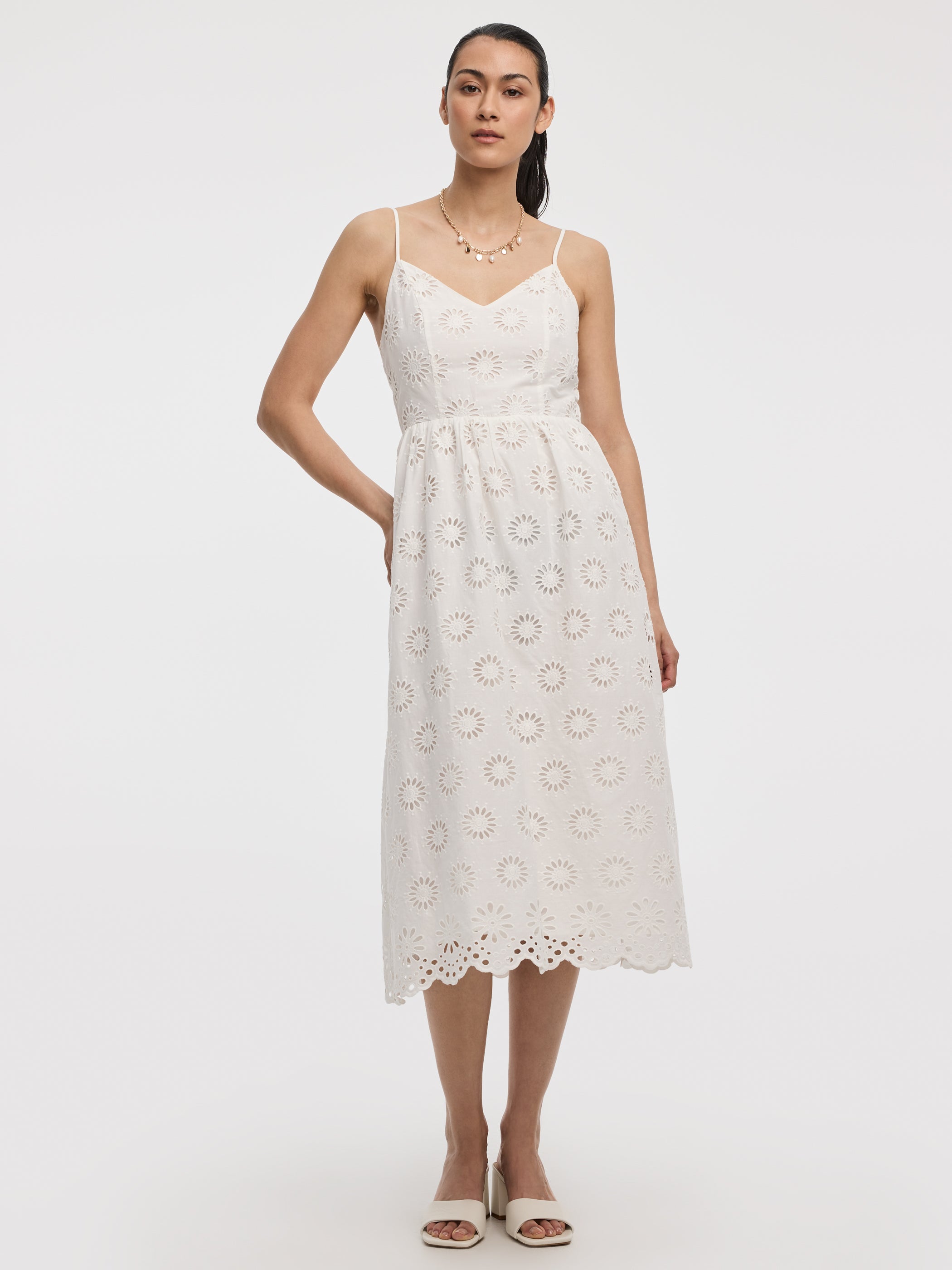 white eyelet dress midi Women's Sleeveless Midi Eyelet Dress with Sweetheart Neckline