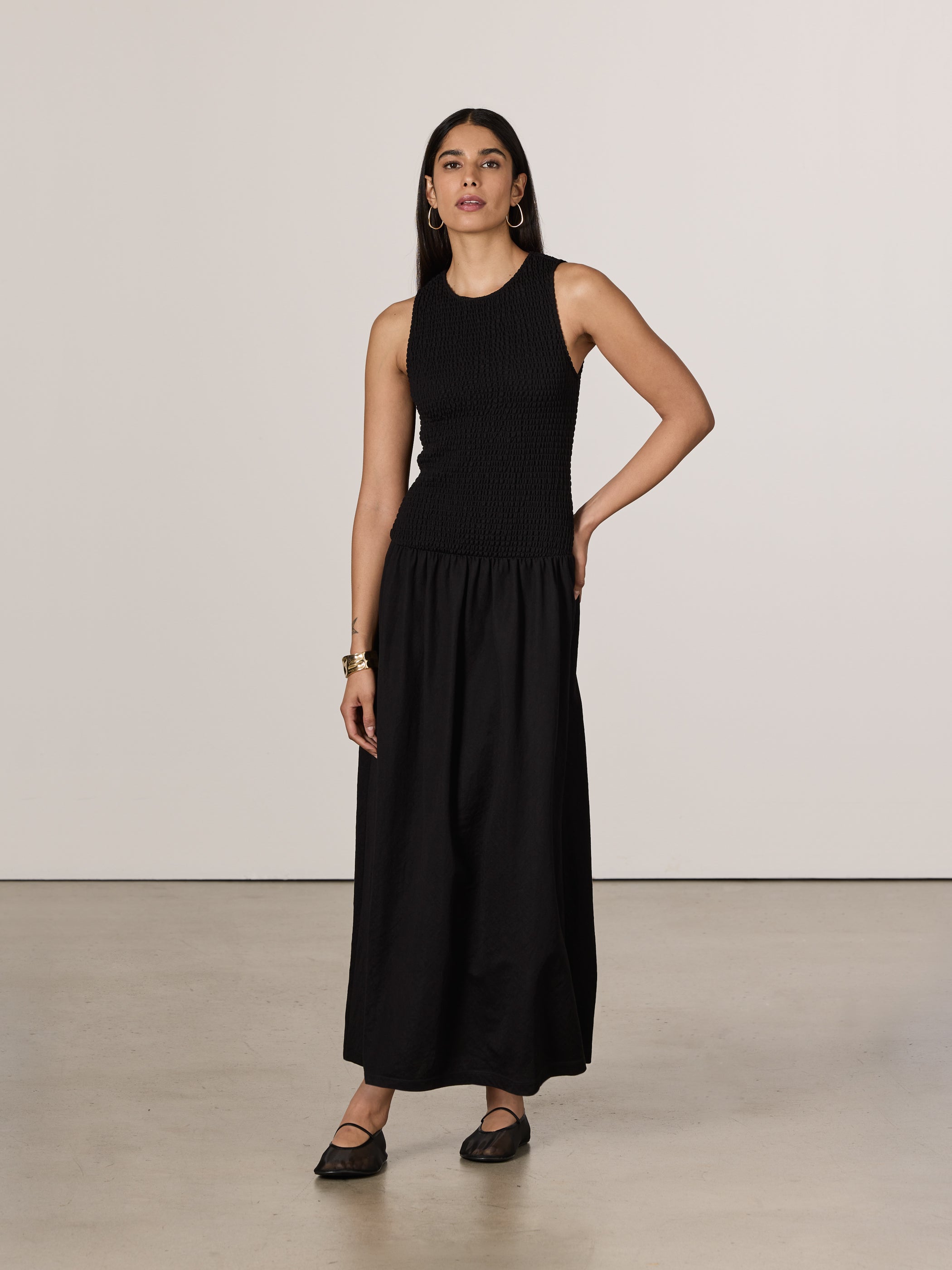 Women's Sleeveless Maxi Dress with Smocked Top Reitmans Women's Sleeveless Maxi Dress with Smocked Top Reitmans