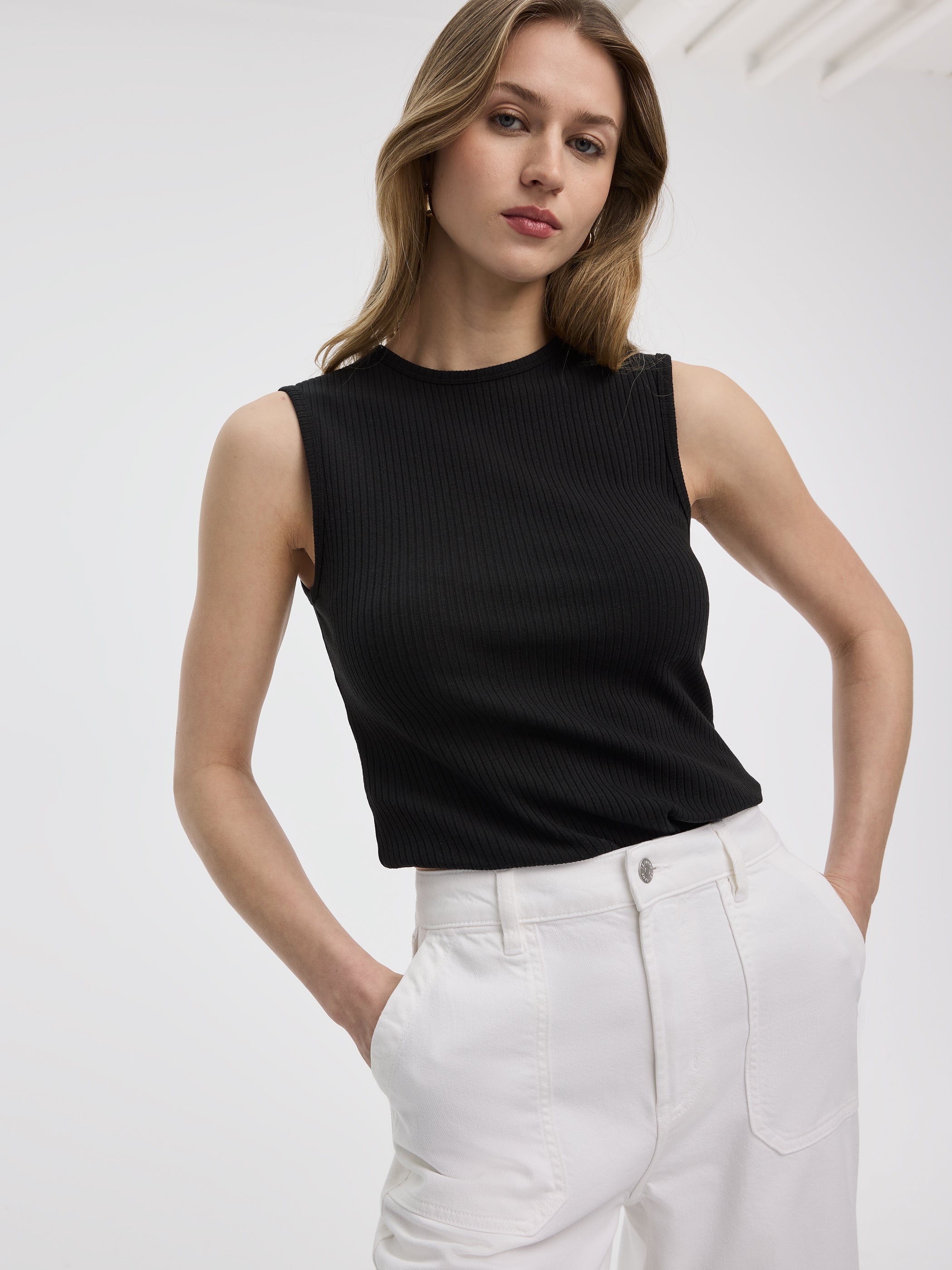 Ribbed Crew-Neck Tank