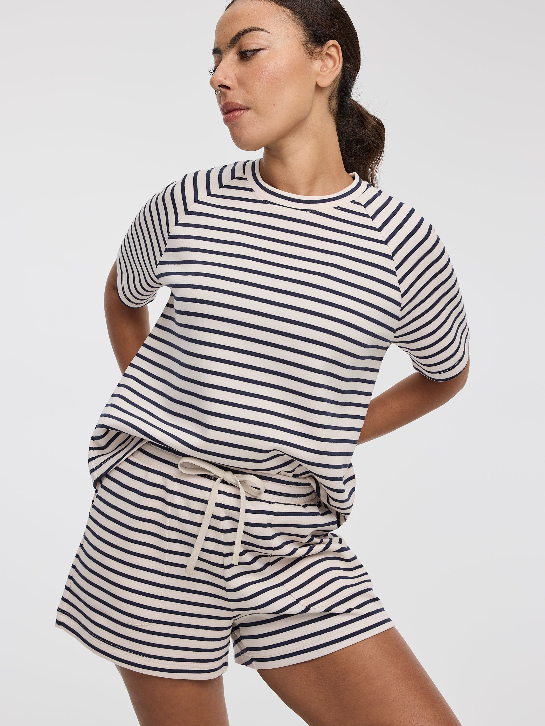 Striped Short-Sleeve T-Shirt - HYLUX - Hyba