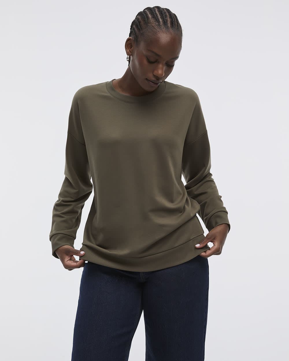 Long-Sleeve Crew-Neck Sweatshirt - R Essentials