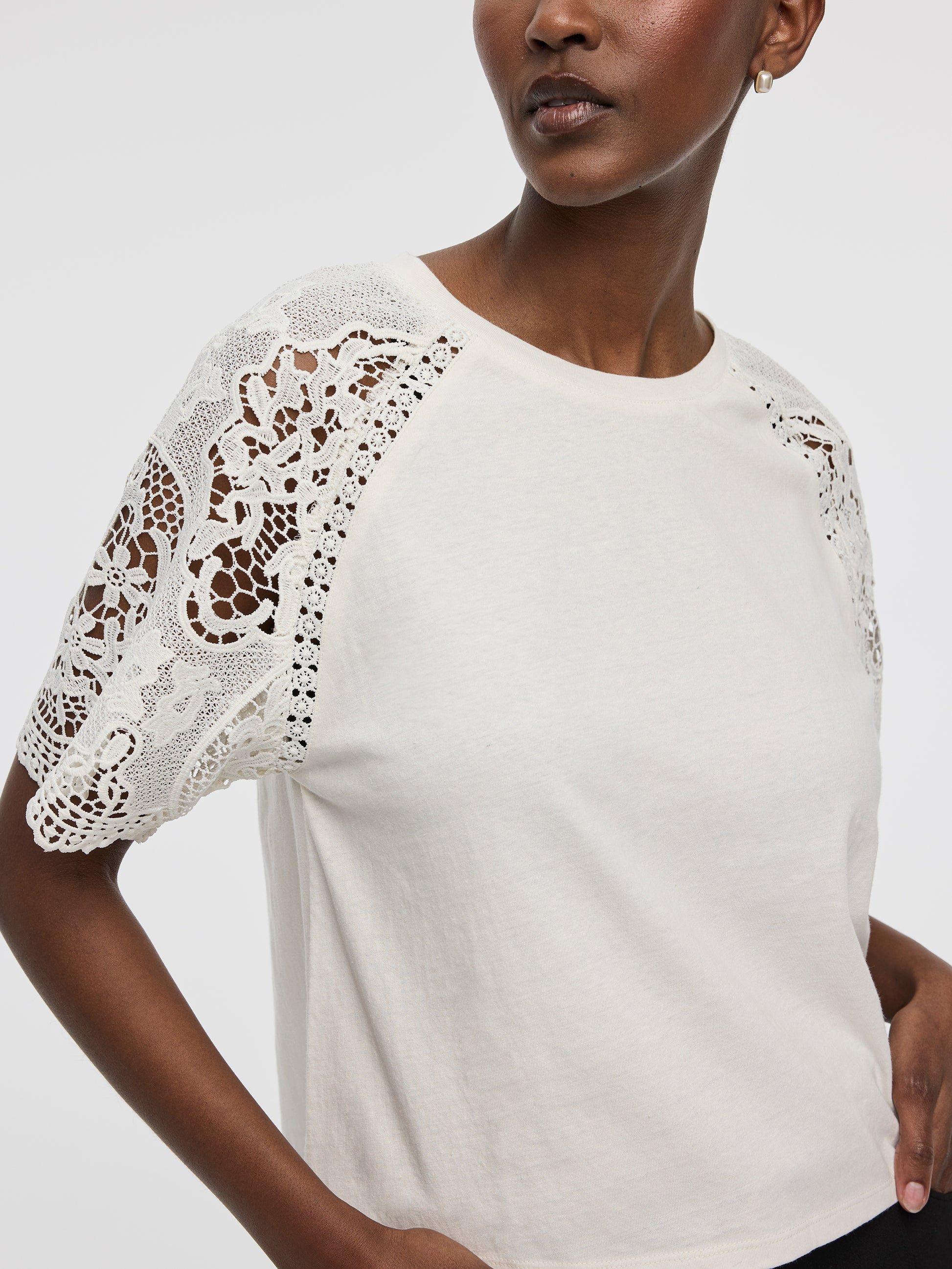 Crew-Neck Mix-Media T-Shirt with Short Puffy Sleeves