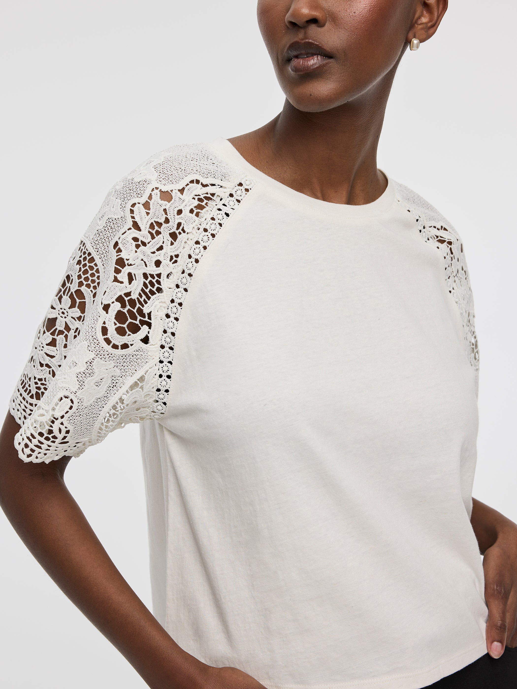 Crew-Neck Mix-Media T-Shirt with Short Puffy Sleeves