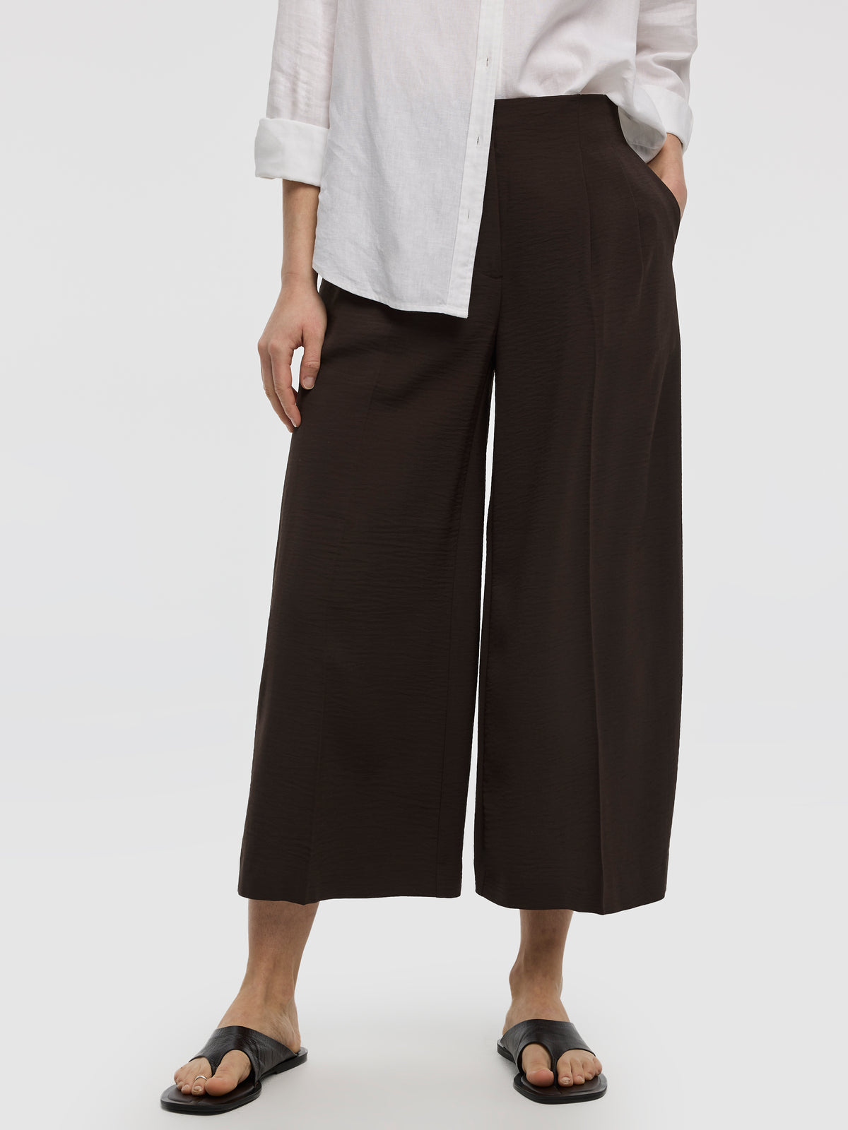 Cropped Wide-Leg High-Rise Pant