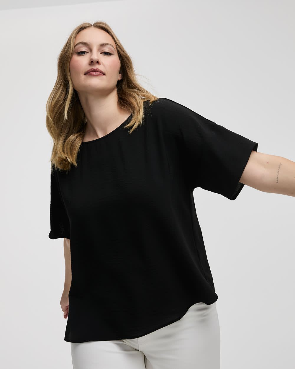 Blouse t-shirt à col rond et manches courtes