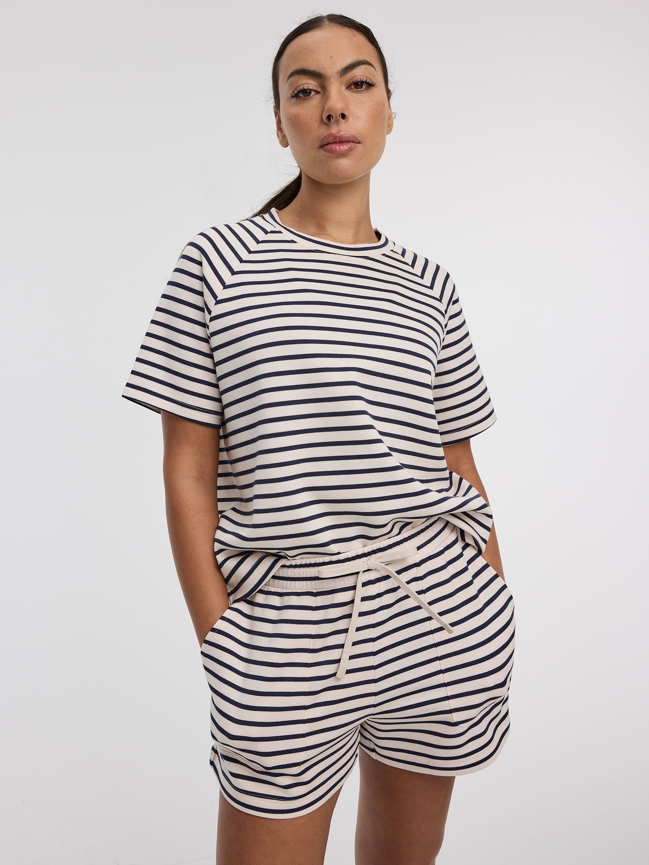 Striped Short-Sleeve T-Shirt - HYLUX - Hyba