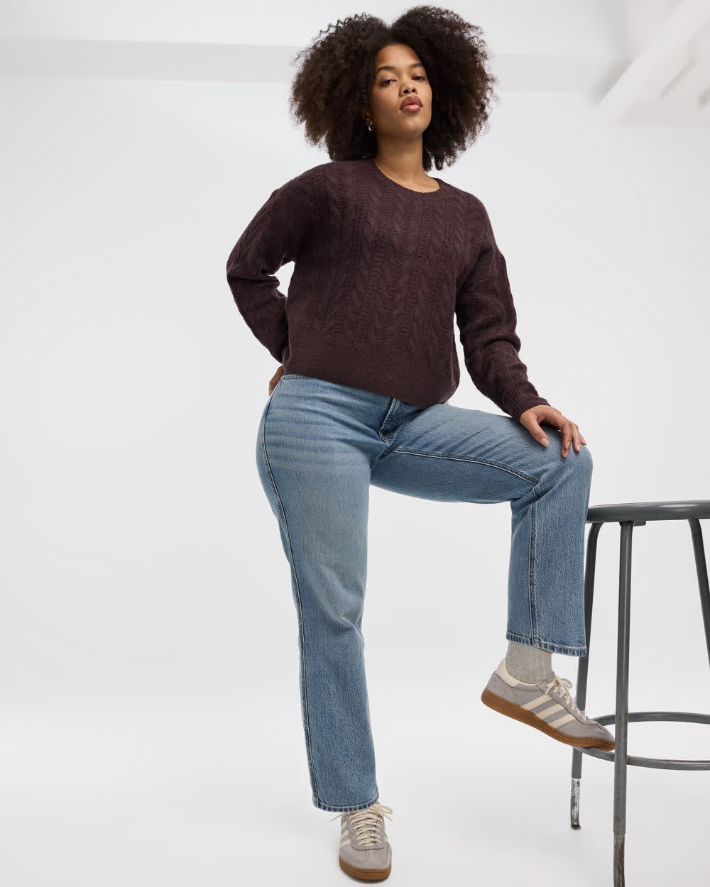 Straight-Leg Mid-Rise Jean - The Classic - Curvy Fit