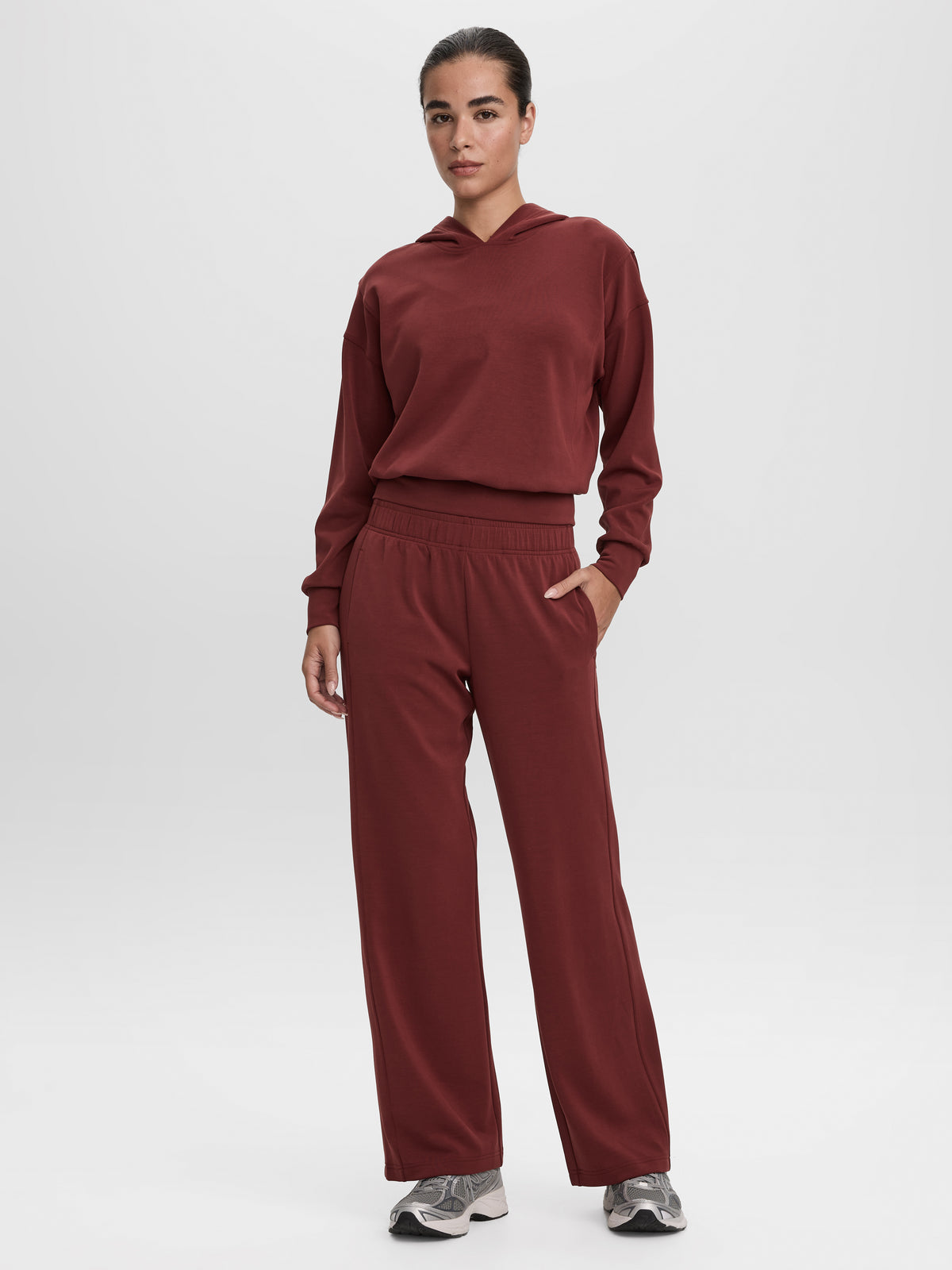 Straight-Leg Pull-On Pant - HYLUX Hyba