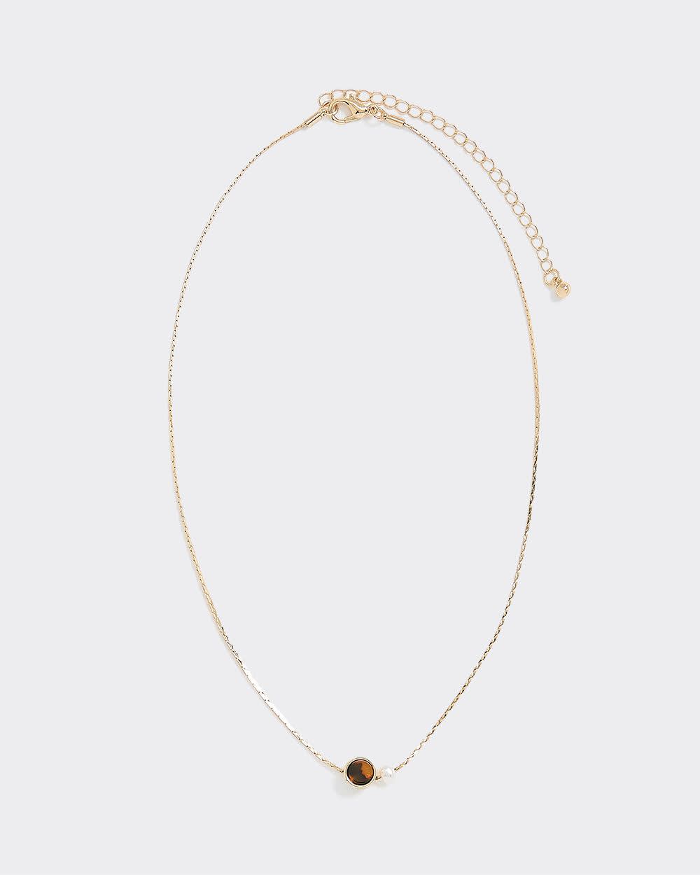 Delicate Necklace with Stone and Pearl