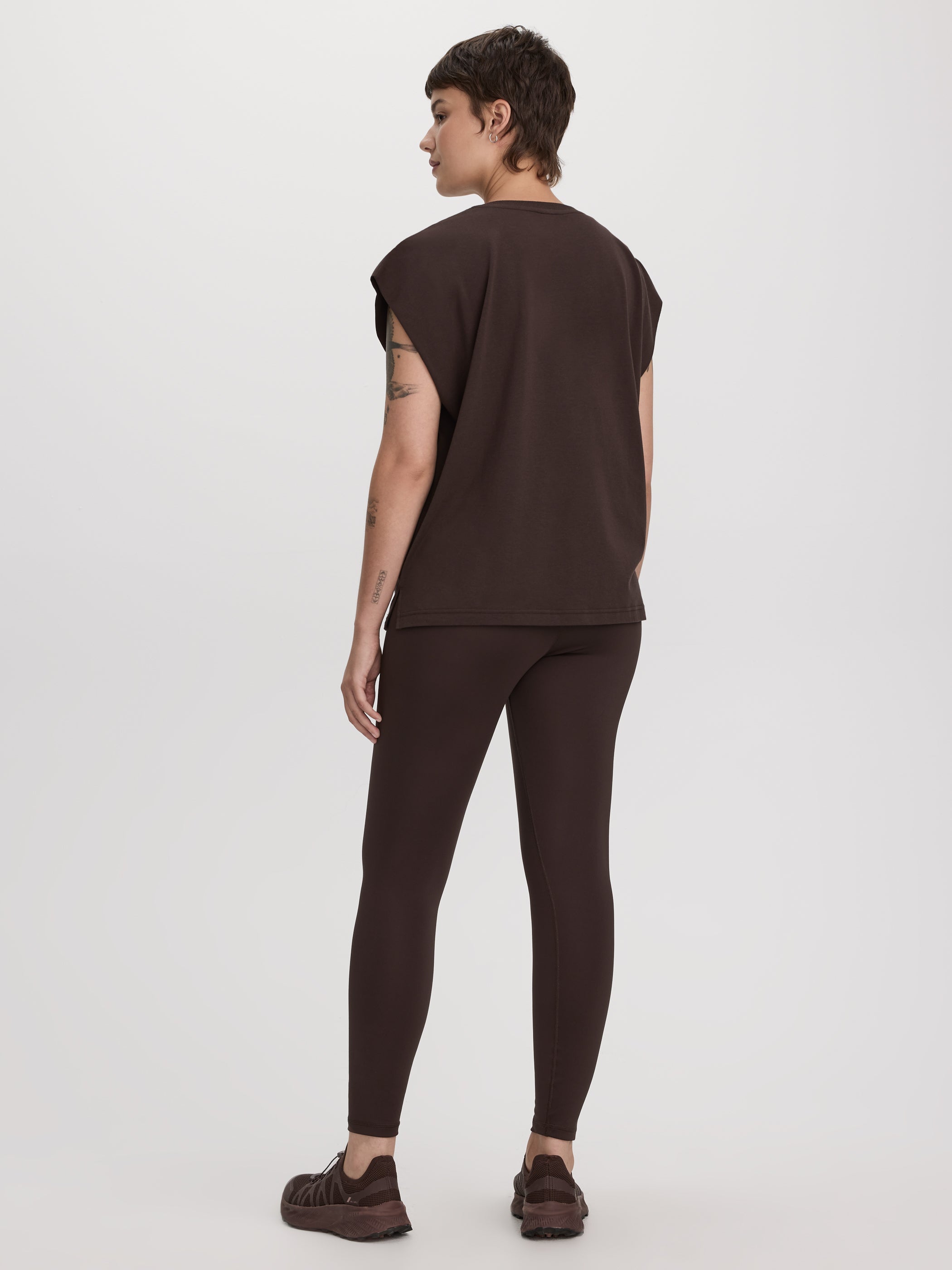 Sleeveless Crew-Neck T-Shirt - Hyba