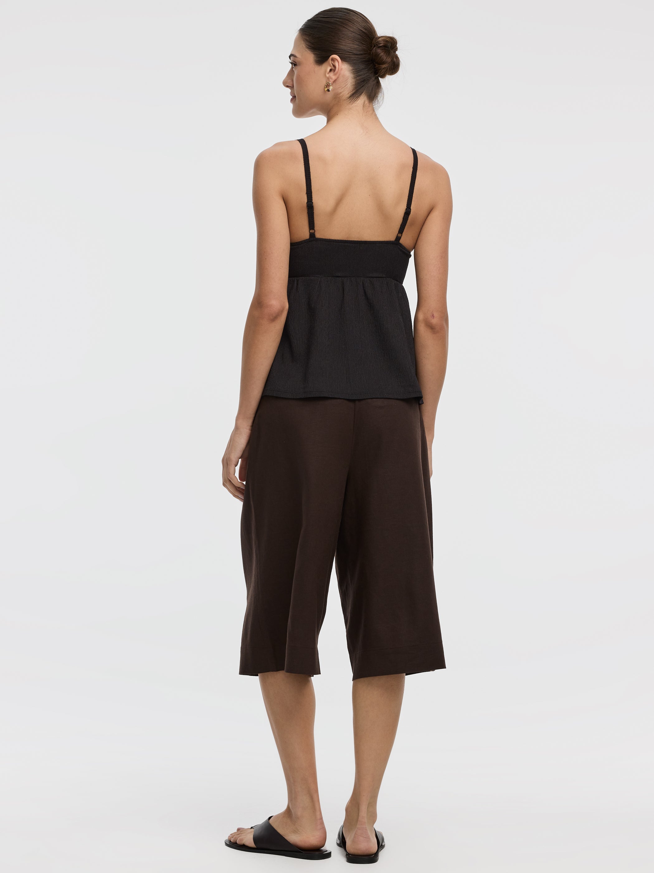 Women's V-Neck Mix-Media Cami with Adjustable Straps | Reitmans