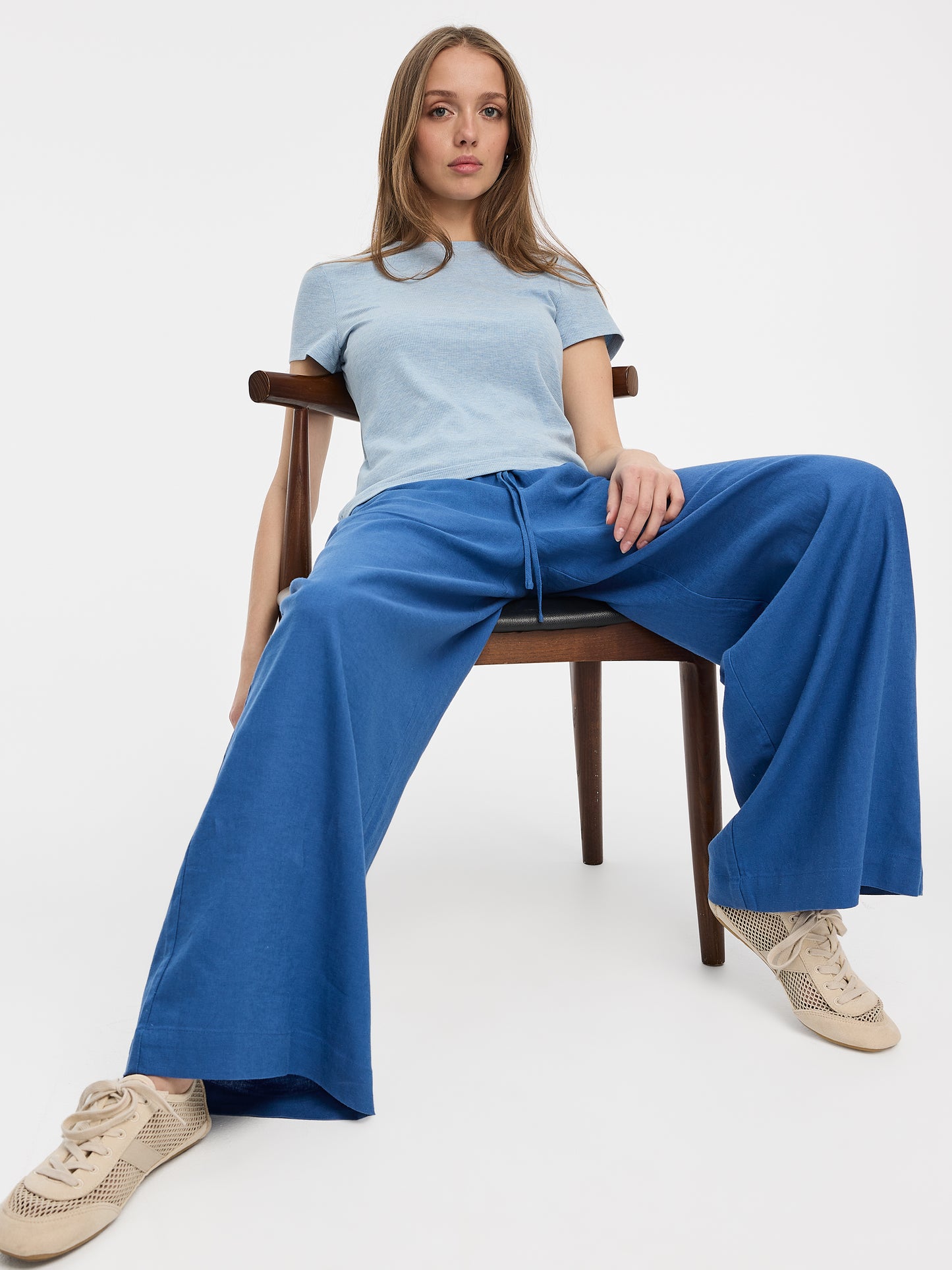Wide-Leg Linen-Blend Pant