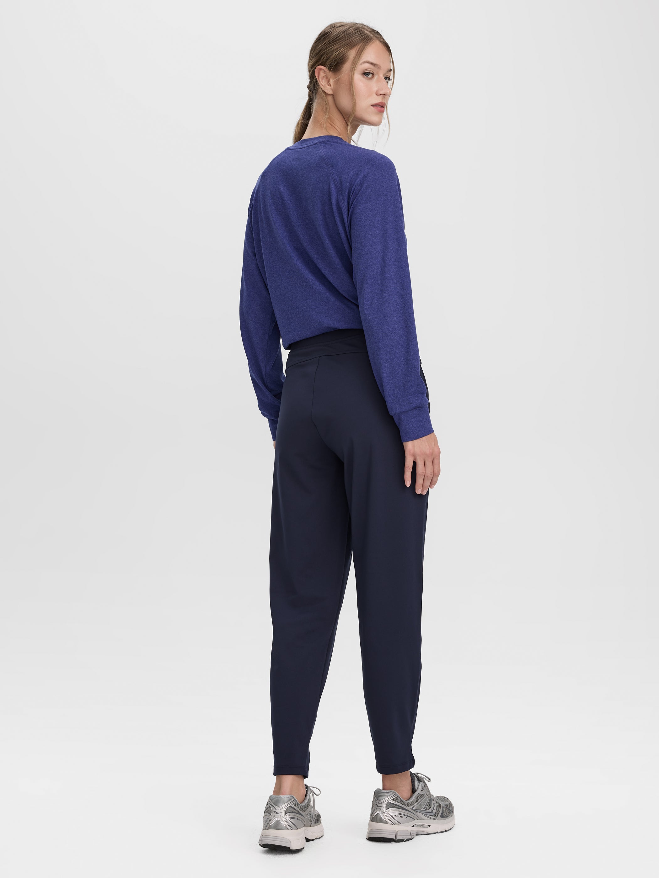 Slim-Leg Pant - PULSE (R) Hyba