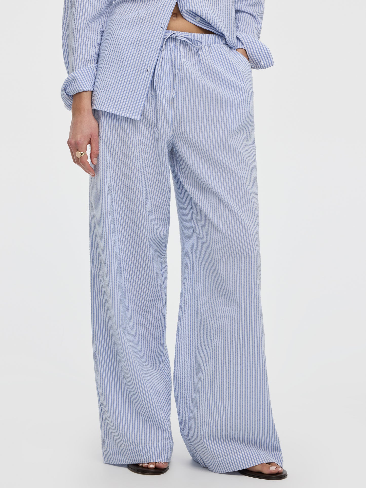 Striped Wide-Leg Seersucker Pant