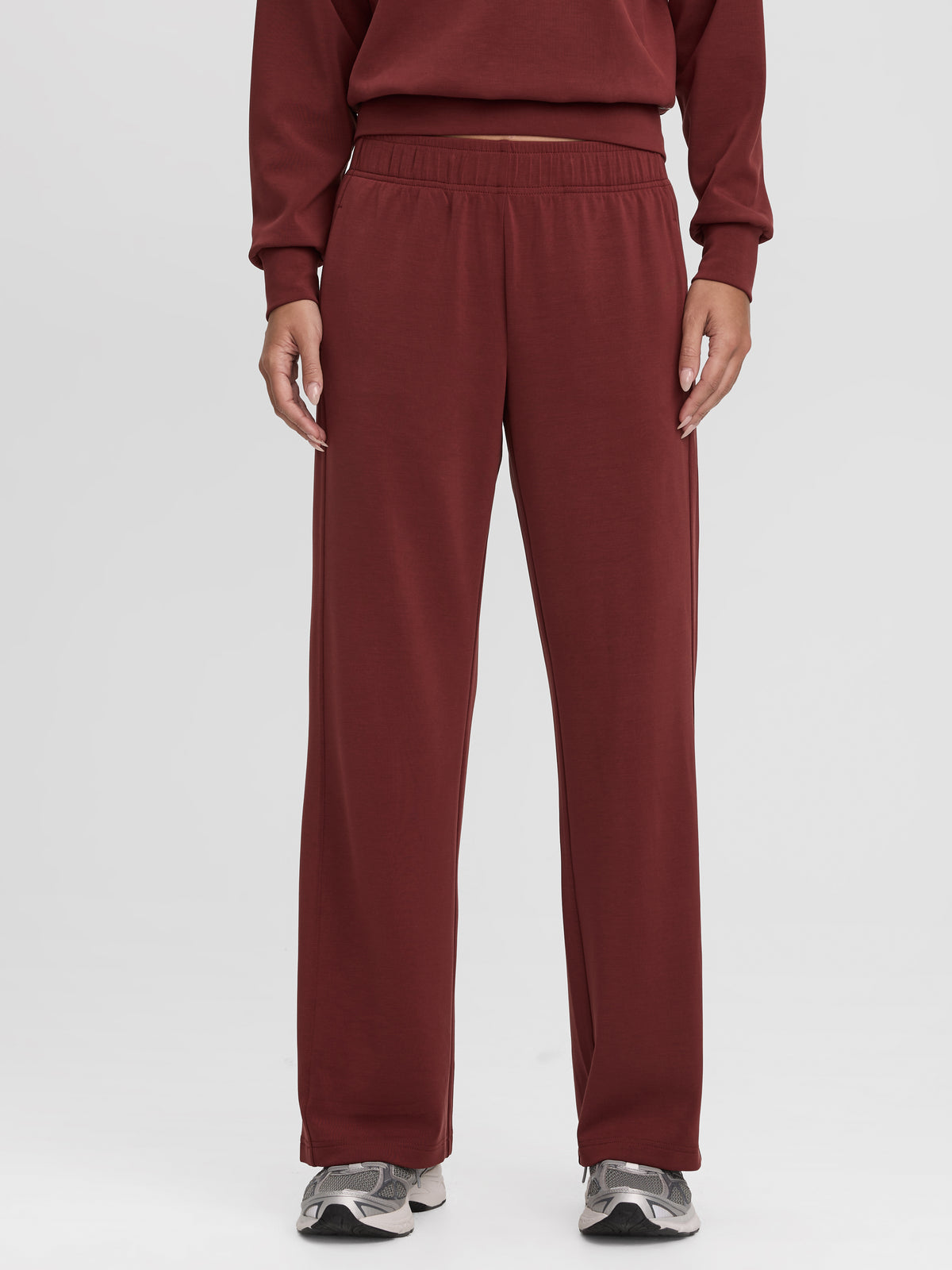 Straight-Leg Pull-On Pant - HYLUX Hyba