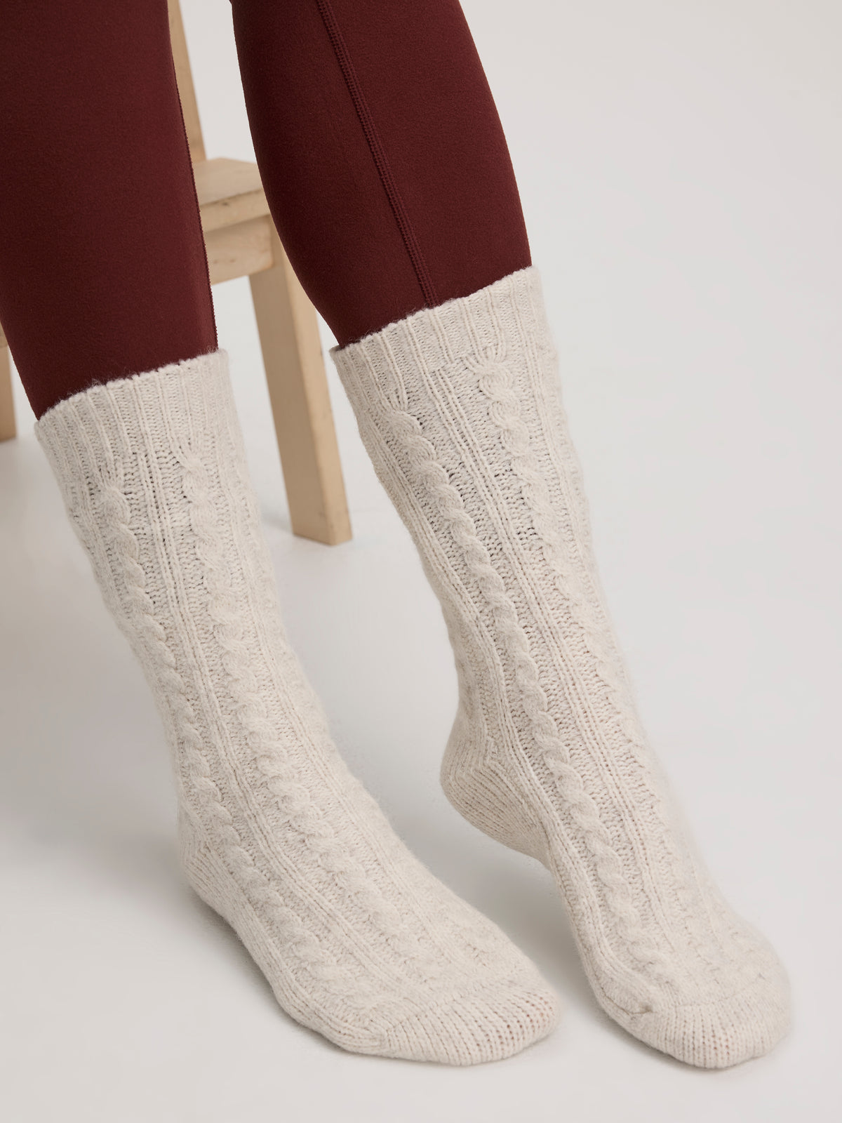 Cable-Knit Socks - Hyba