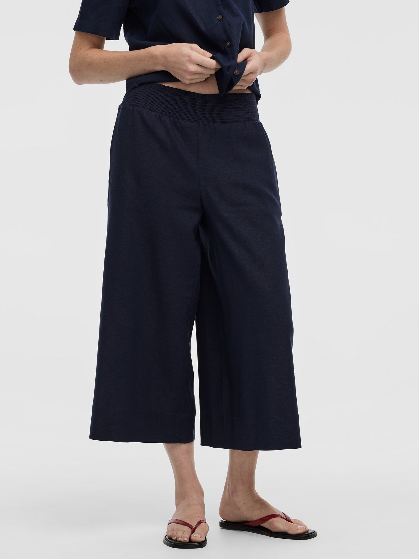 Cropped Wide-Leg Linen-Blend Pant