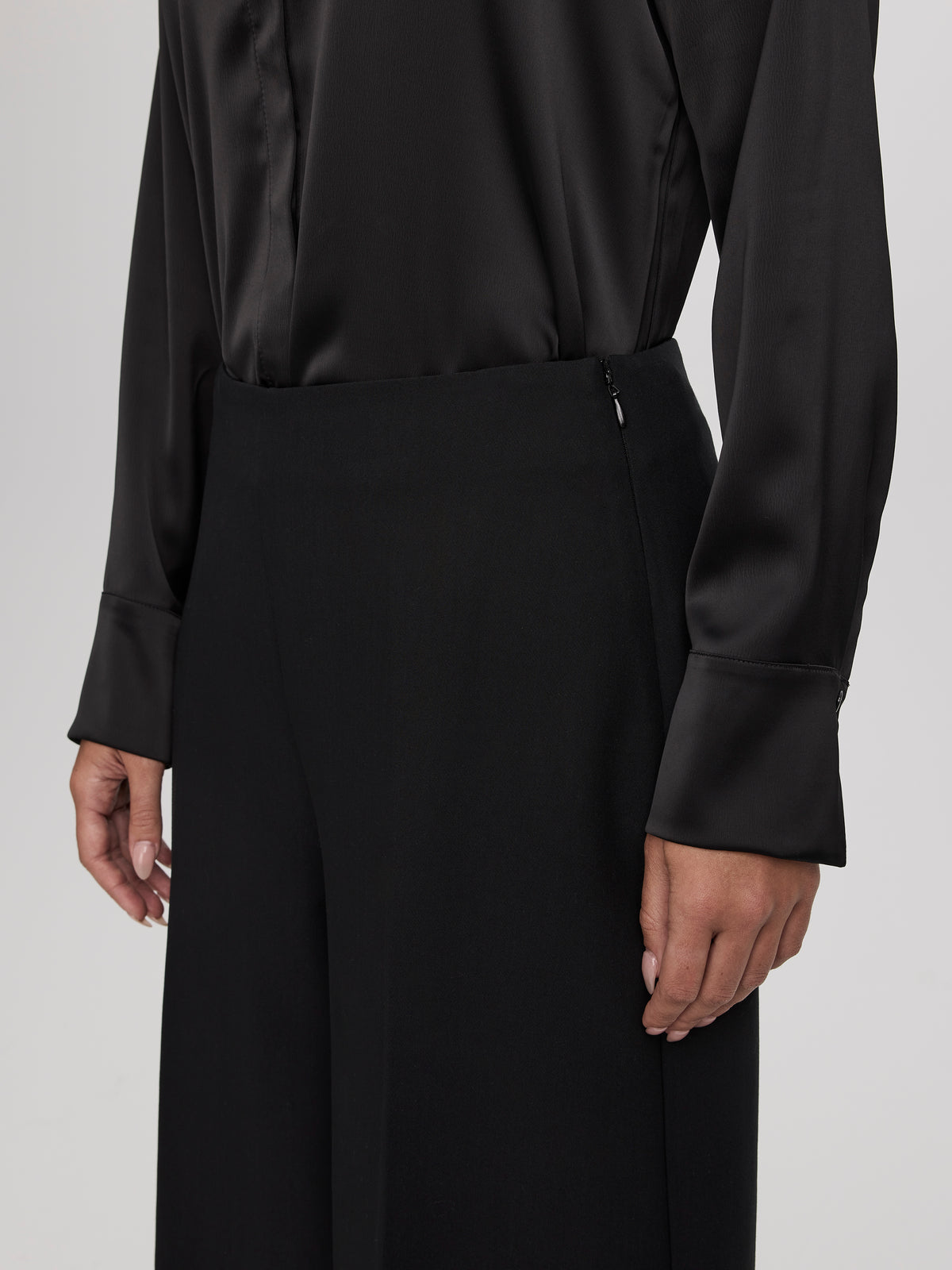 Mid-Rise Barrel Pants