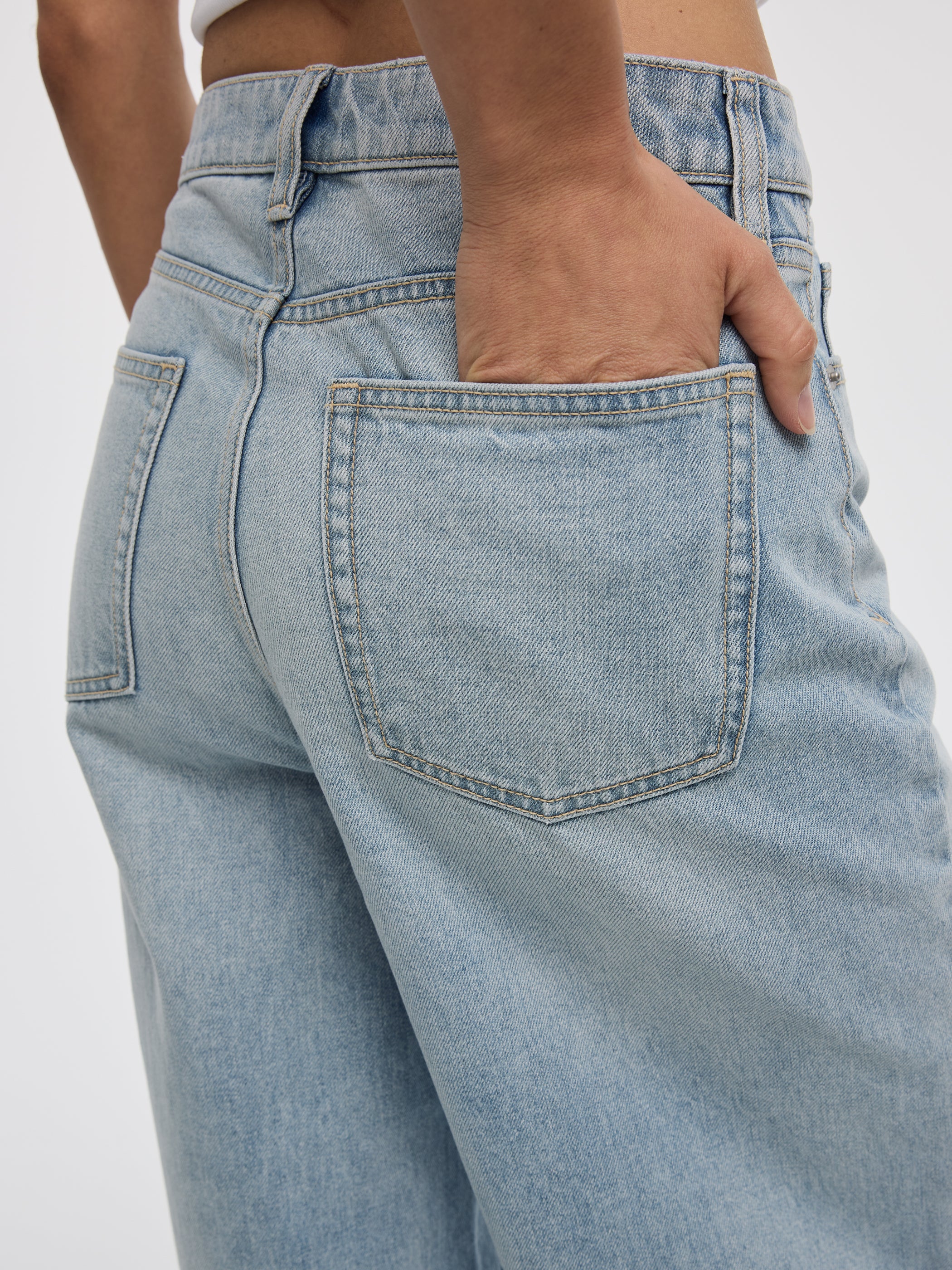 Wide-Leg Wrap-Waist Pant