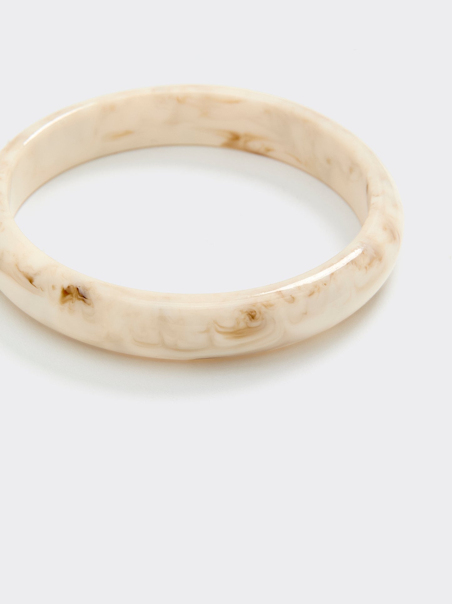 Bracelet manchette en résine 