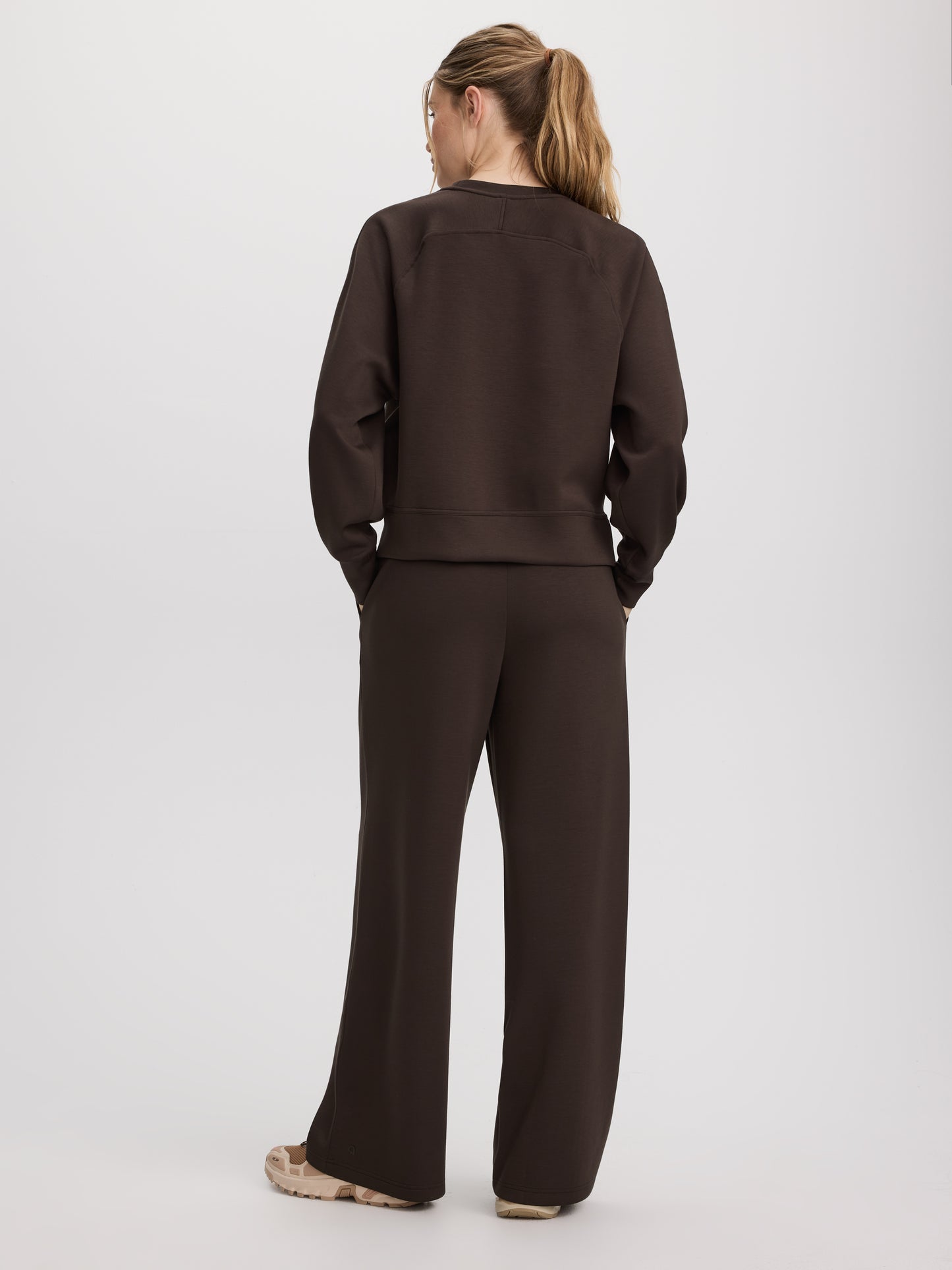 Long-Sleeve Sweatshirt - HYLUX Hyba