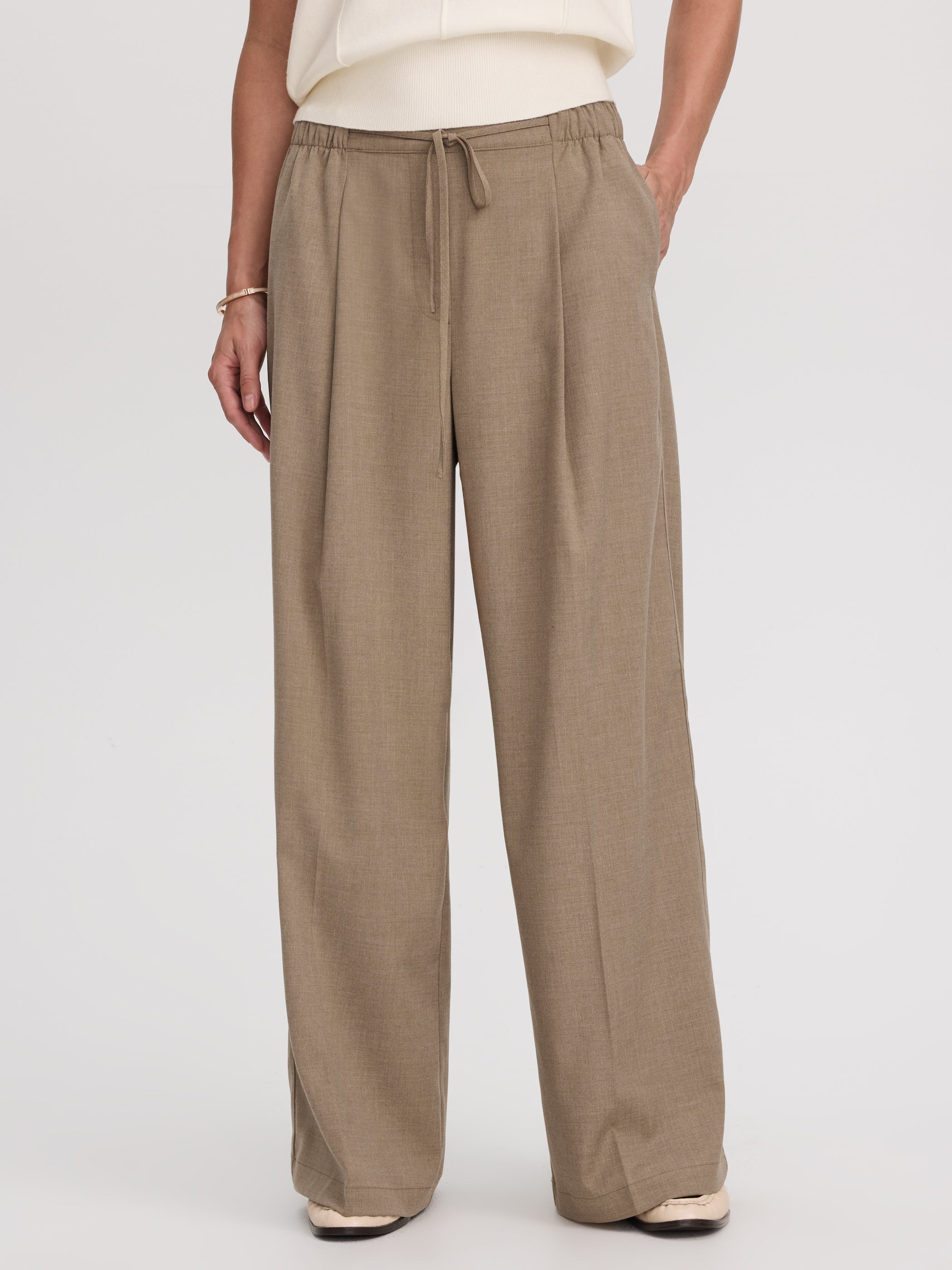 Wide-Leg High-Rise Pant - The Timeless