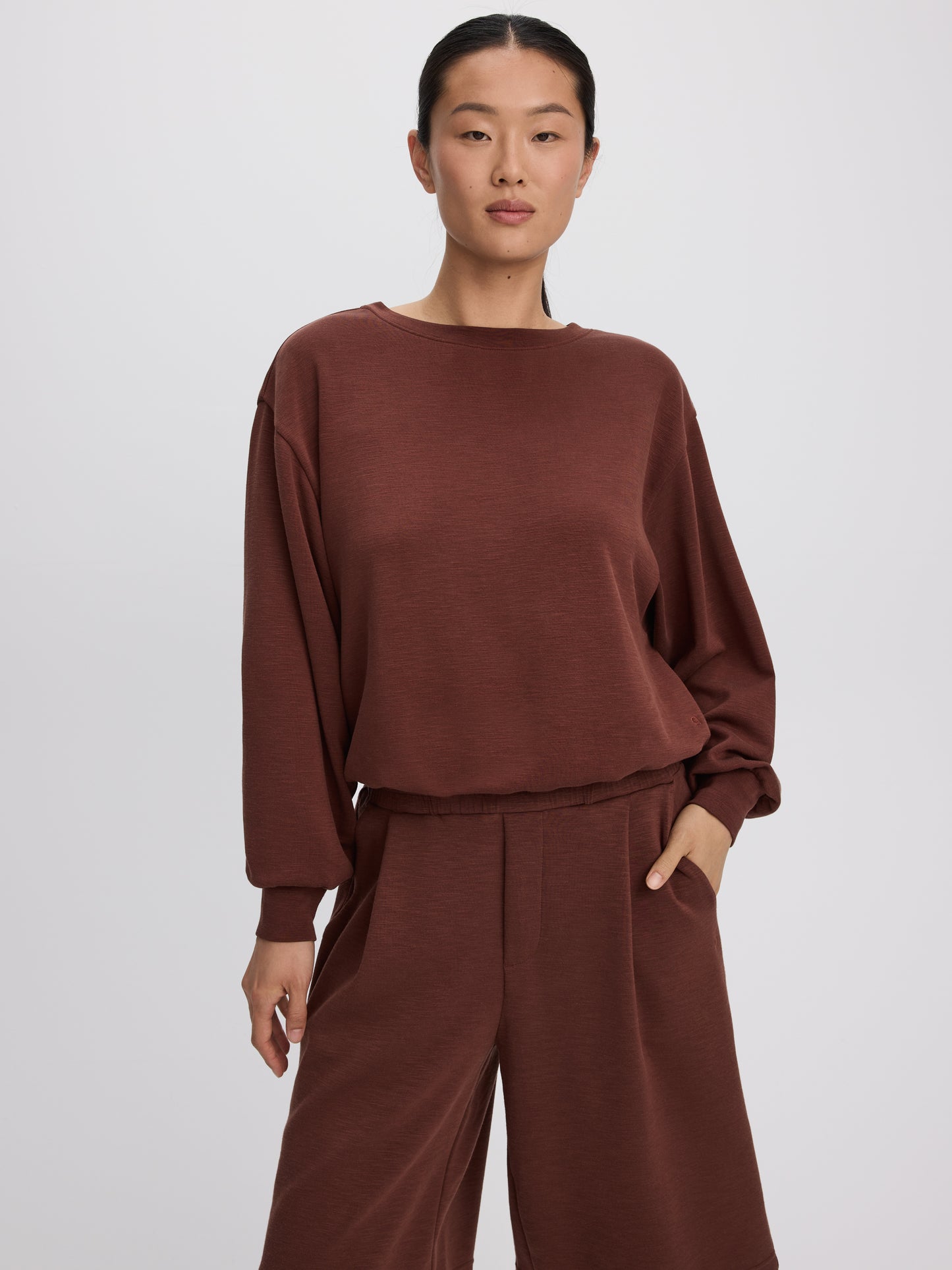 Cropped Sweatshirt - HYLUX Hyba