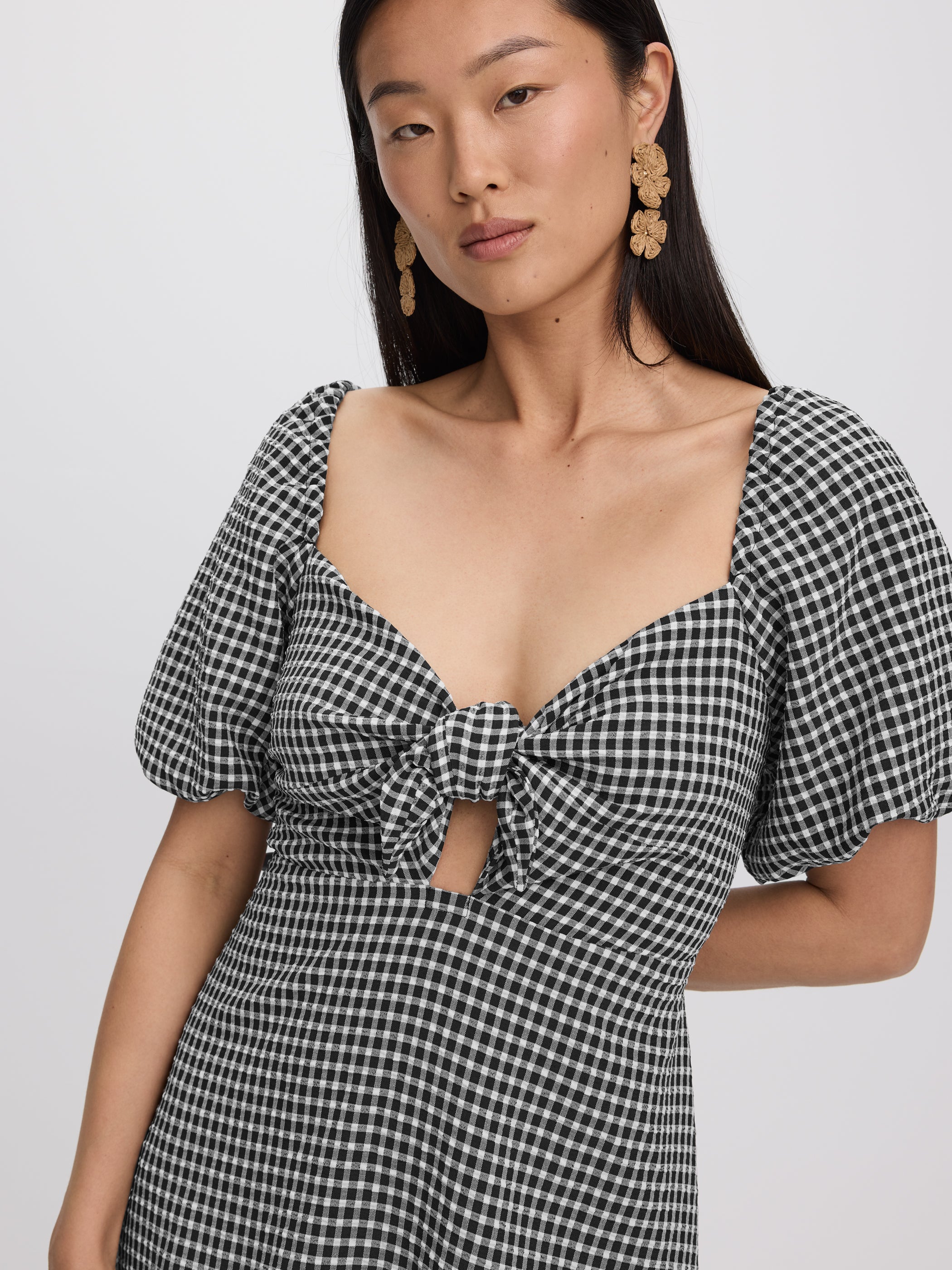 Short-Puffy-Sleeve Mini Dress with Sweetheart Neckline