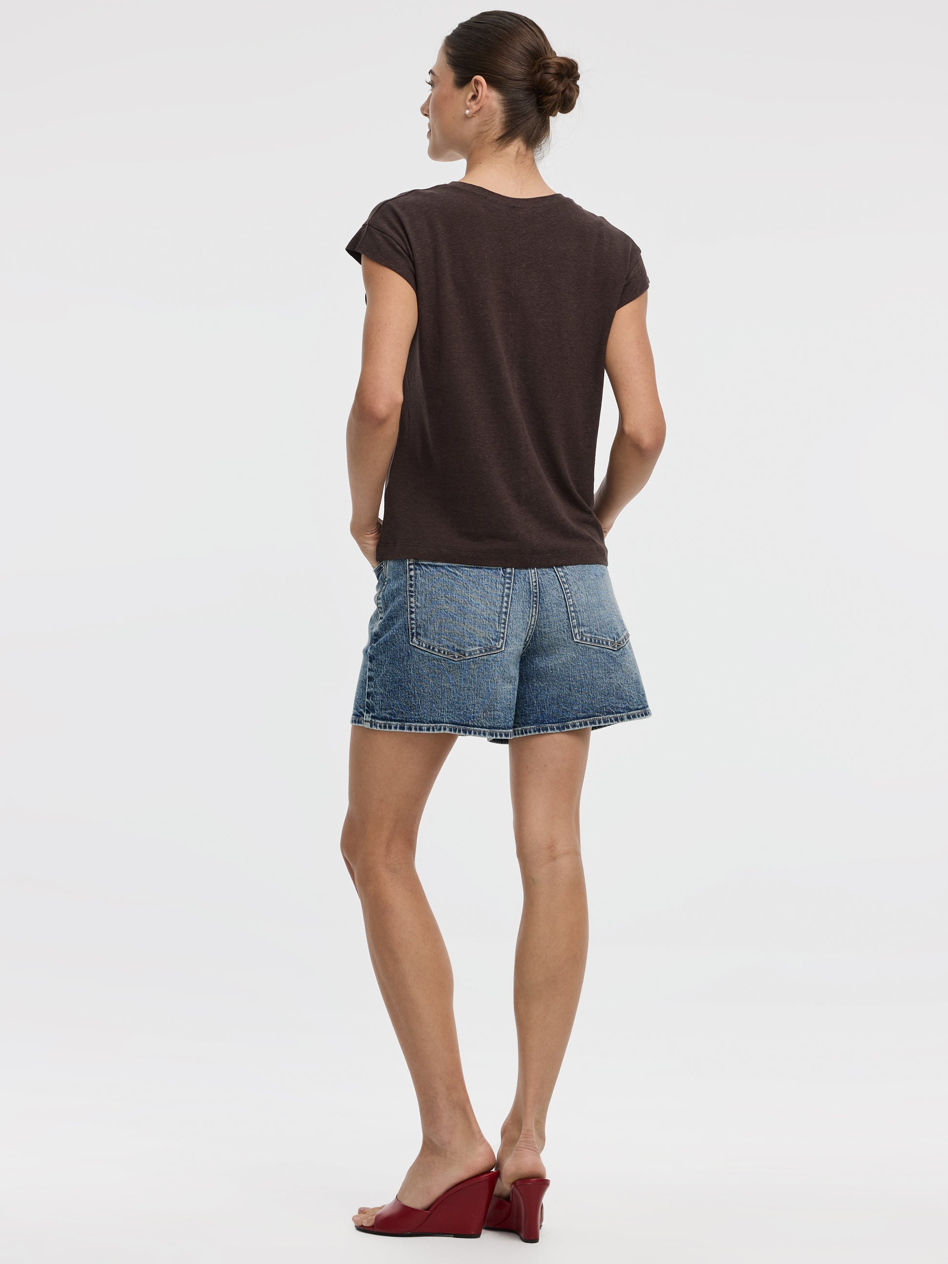 Linen-Blend Extended-Sleeve Crew-Neck Tee