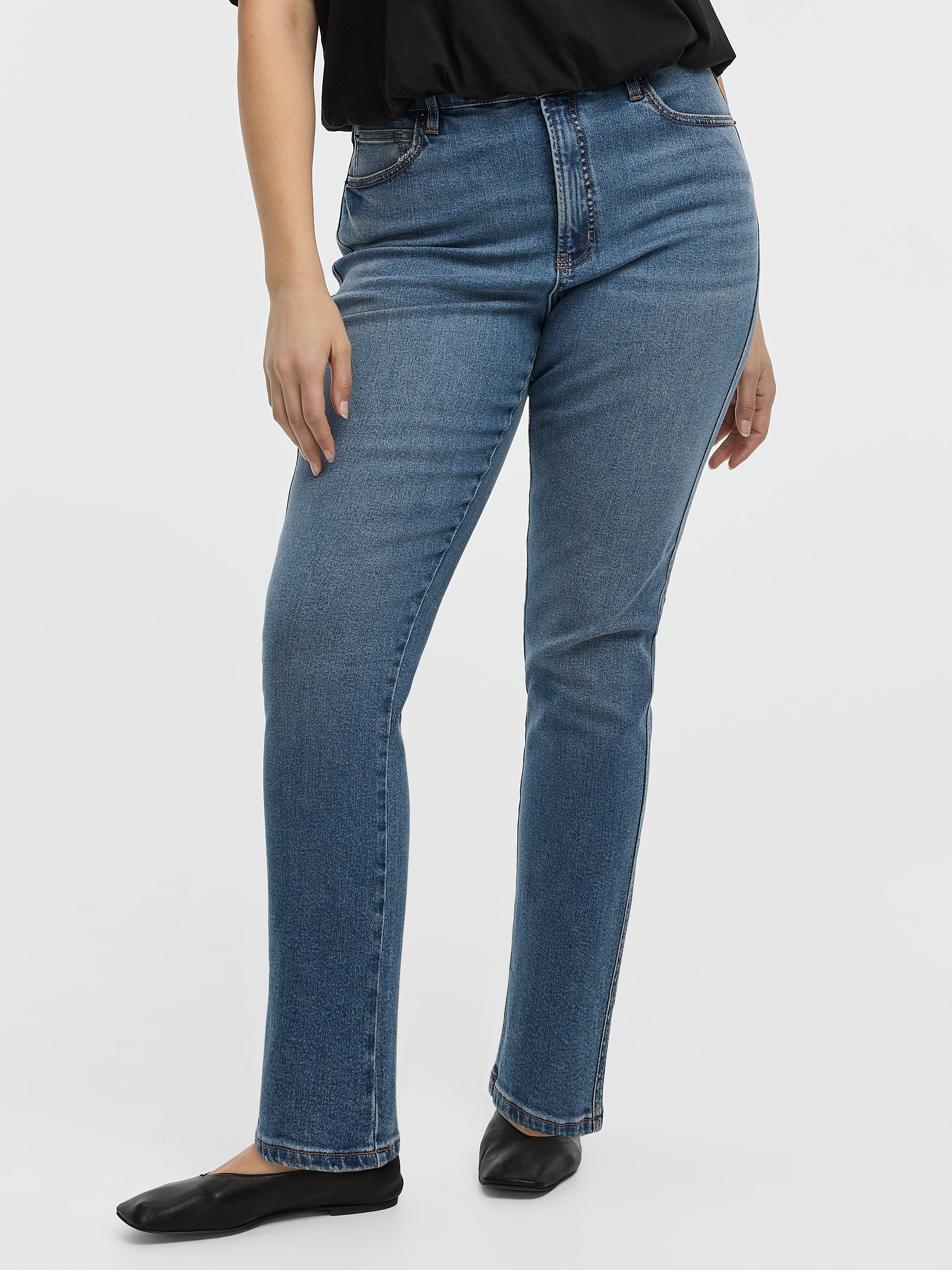 Slim-Leg High-Rise Jean - The Vintage - Curvy Fit