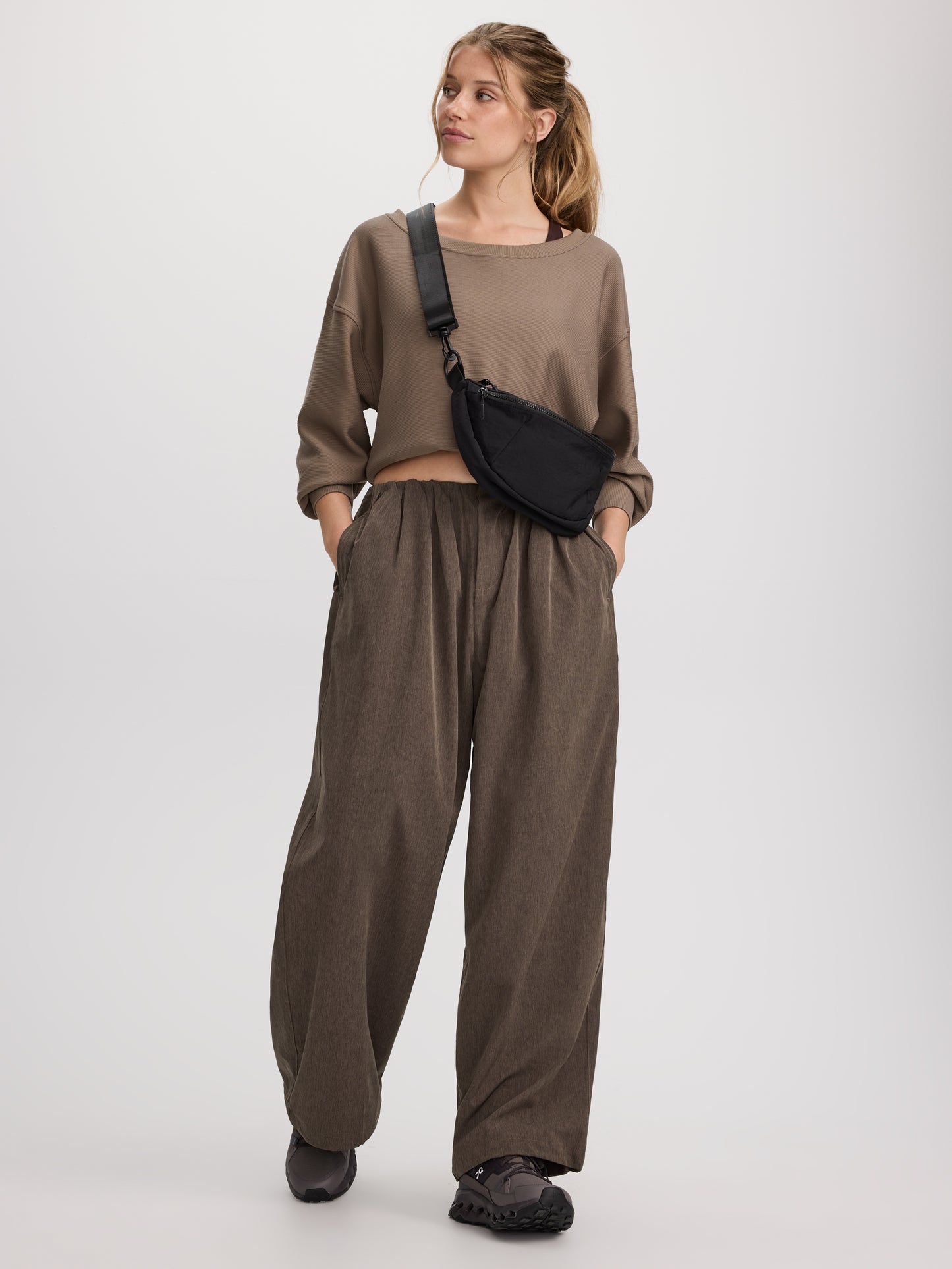 Woven Jogger - Hyba