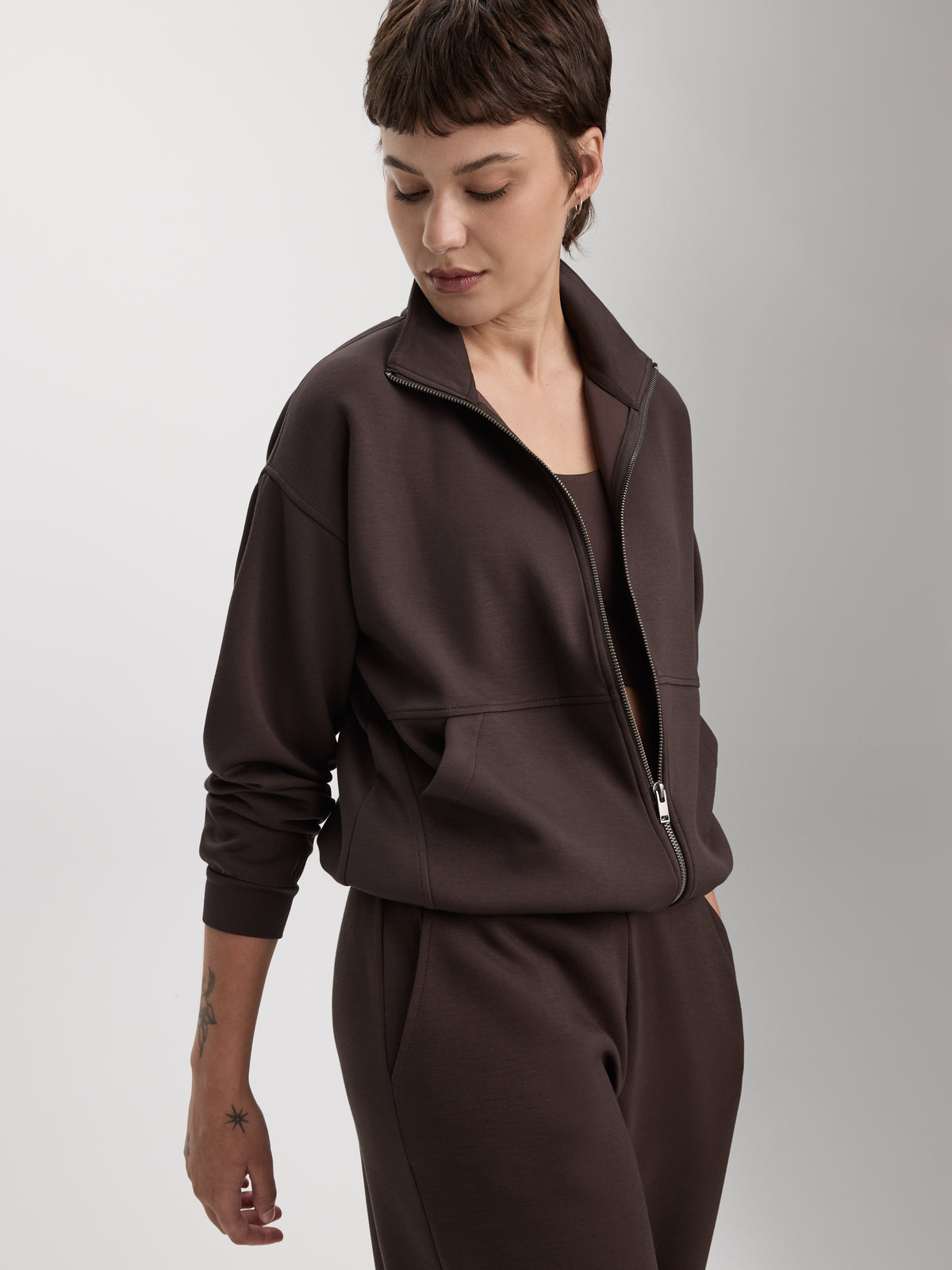 Mock-Neck Zipped Jacket - HYLUX - Hyba