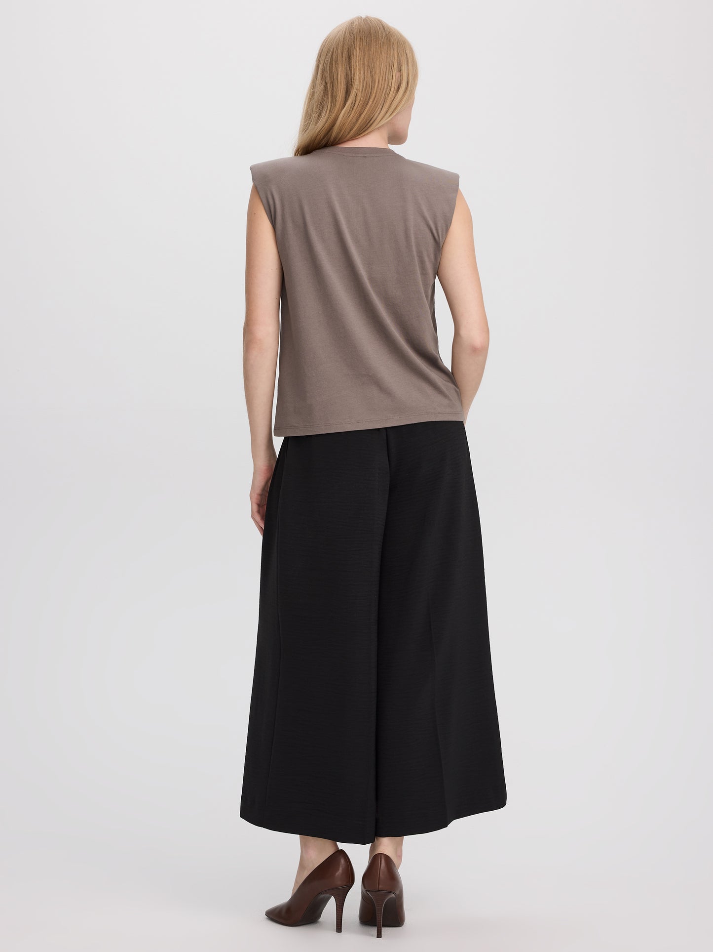 Sleeveless Crew-Neck Top with Shoulder Pads