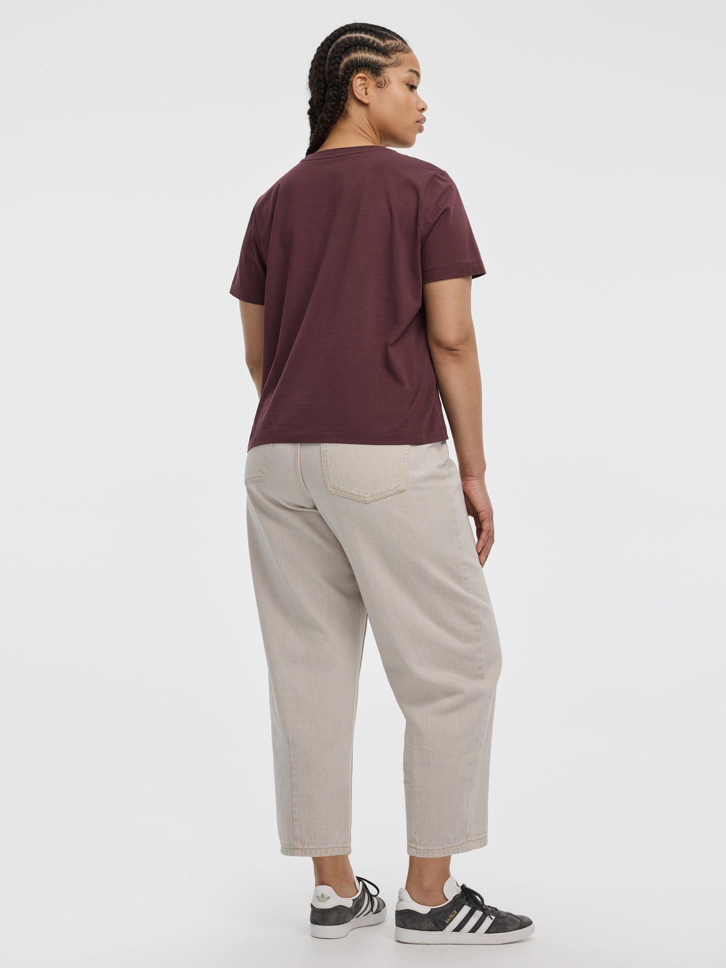 Boyfriend Crew-Neck T-Shirt - R Essentials