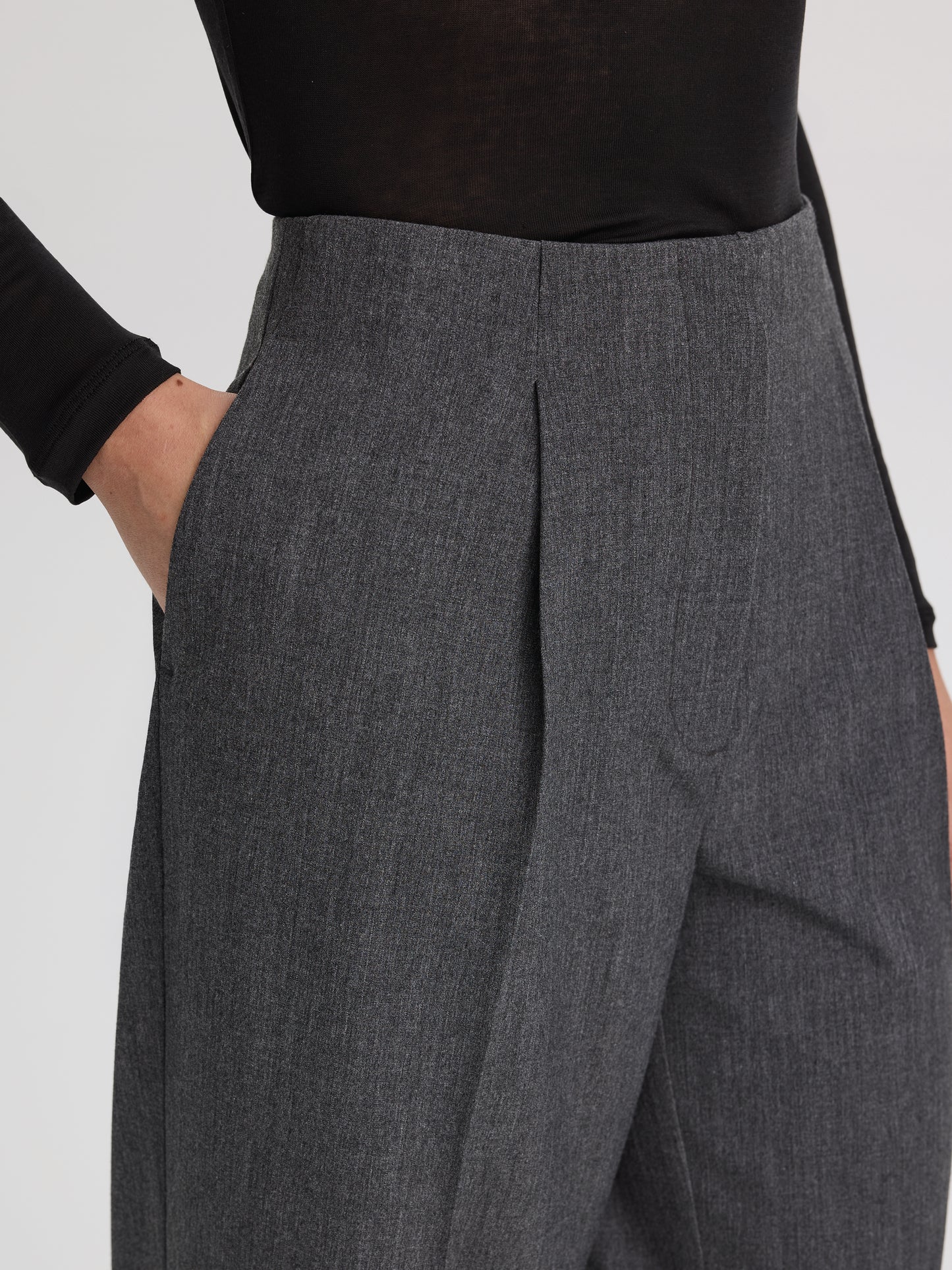 Mid-Rise Barrel Pants - The Timeless