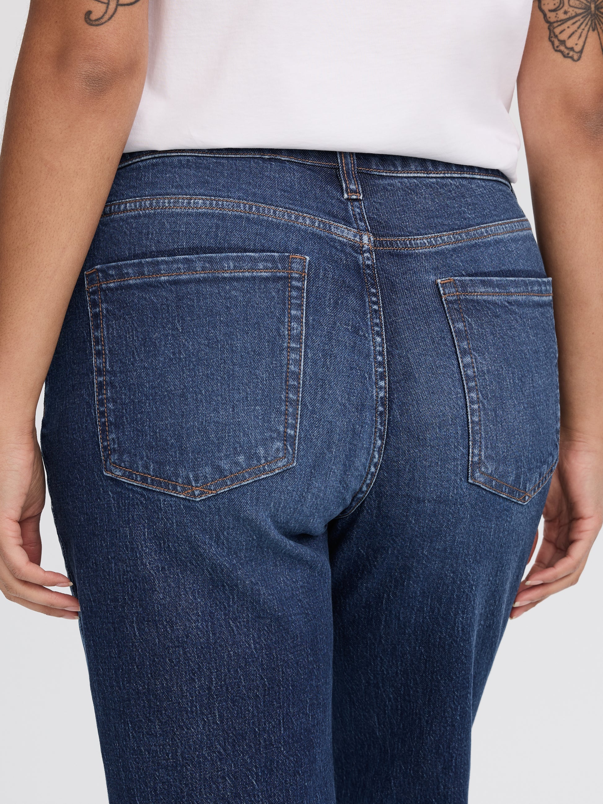 Flare-Leg Mid-Rise Jean - Curvy Fit