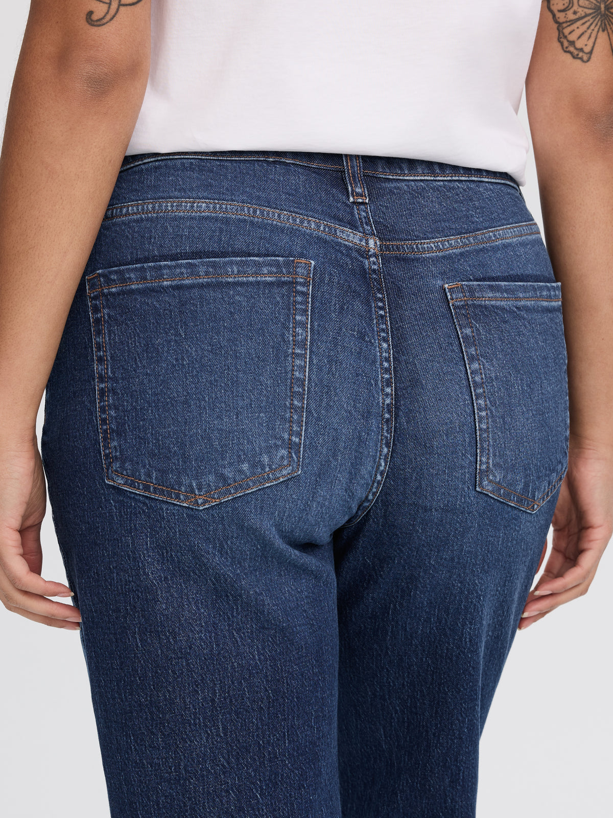 Flare-Leg Mid-Rise Jean - Curvy Fit