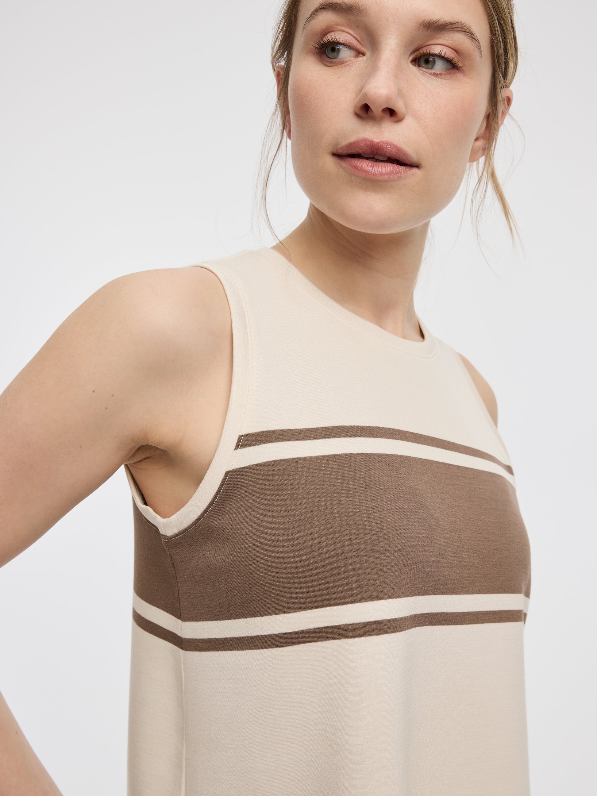 Striped Crew-Neck Tank - HYLUX - Hyba