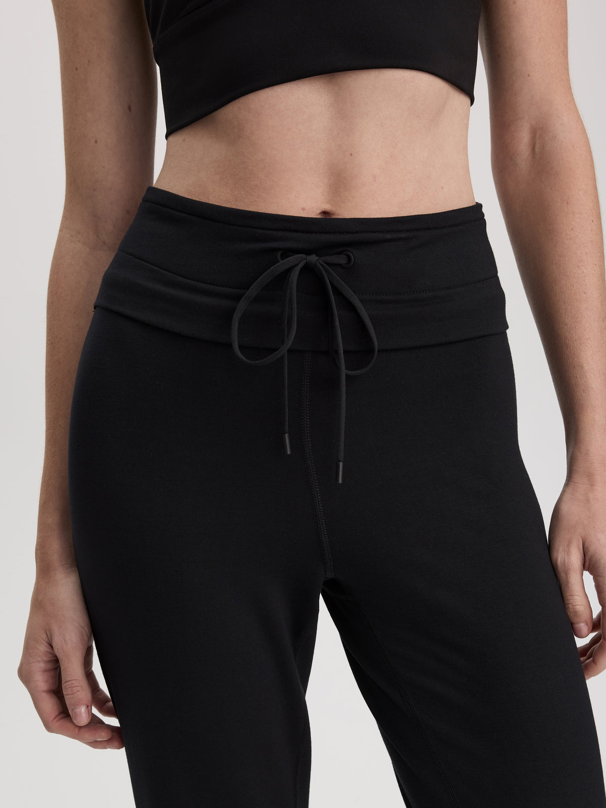High-Rise Straight-Leg Pant - Hyba