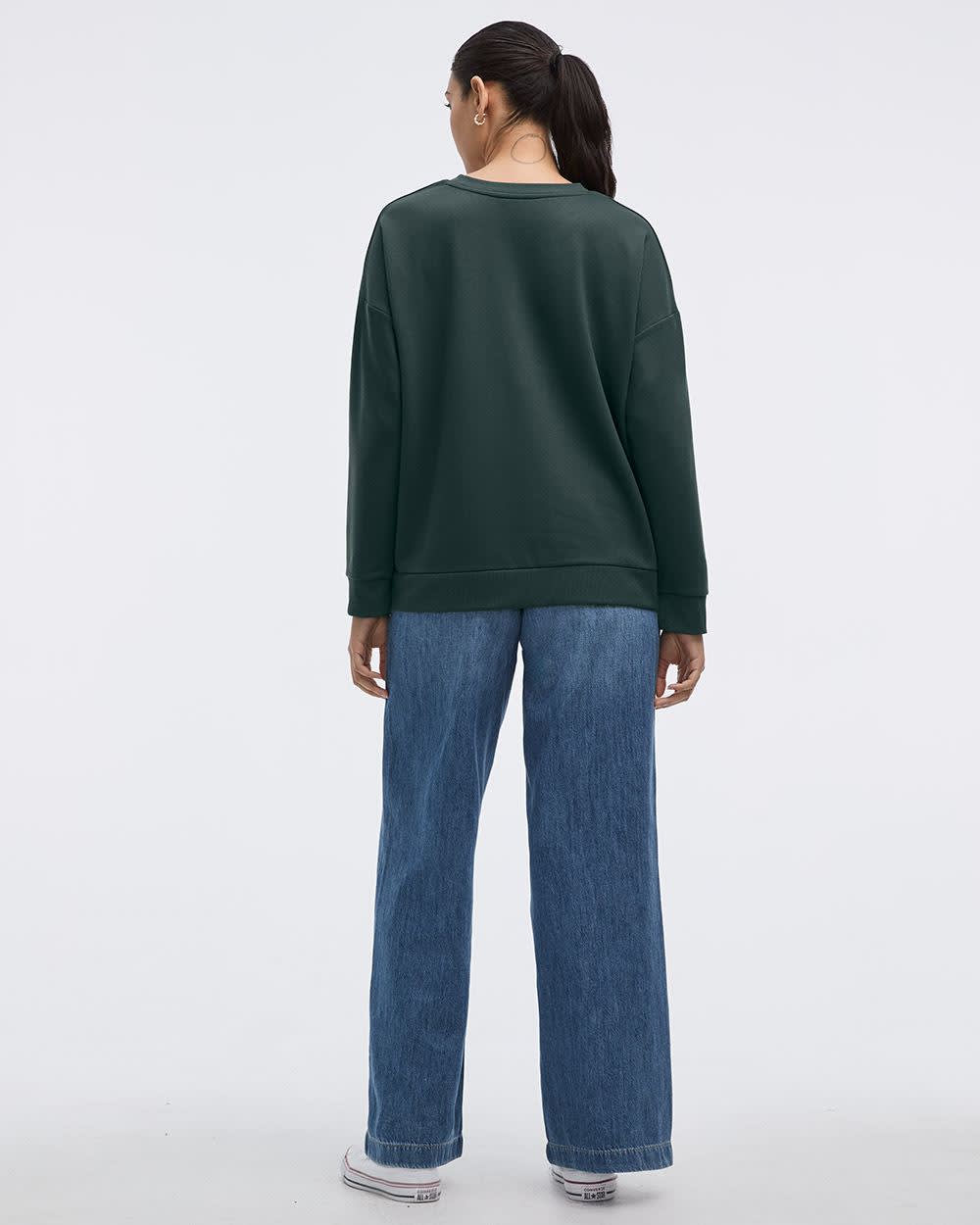 Long-Sleeve Crew-Neck Sweatshirt - R Essentials