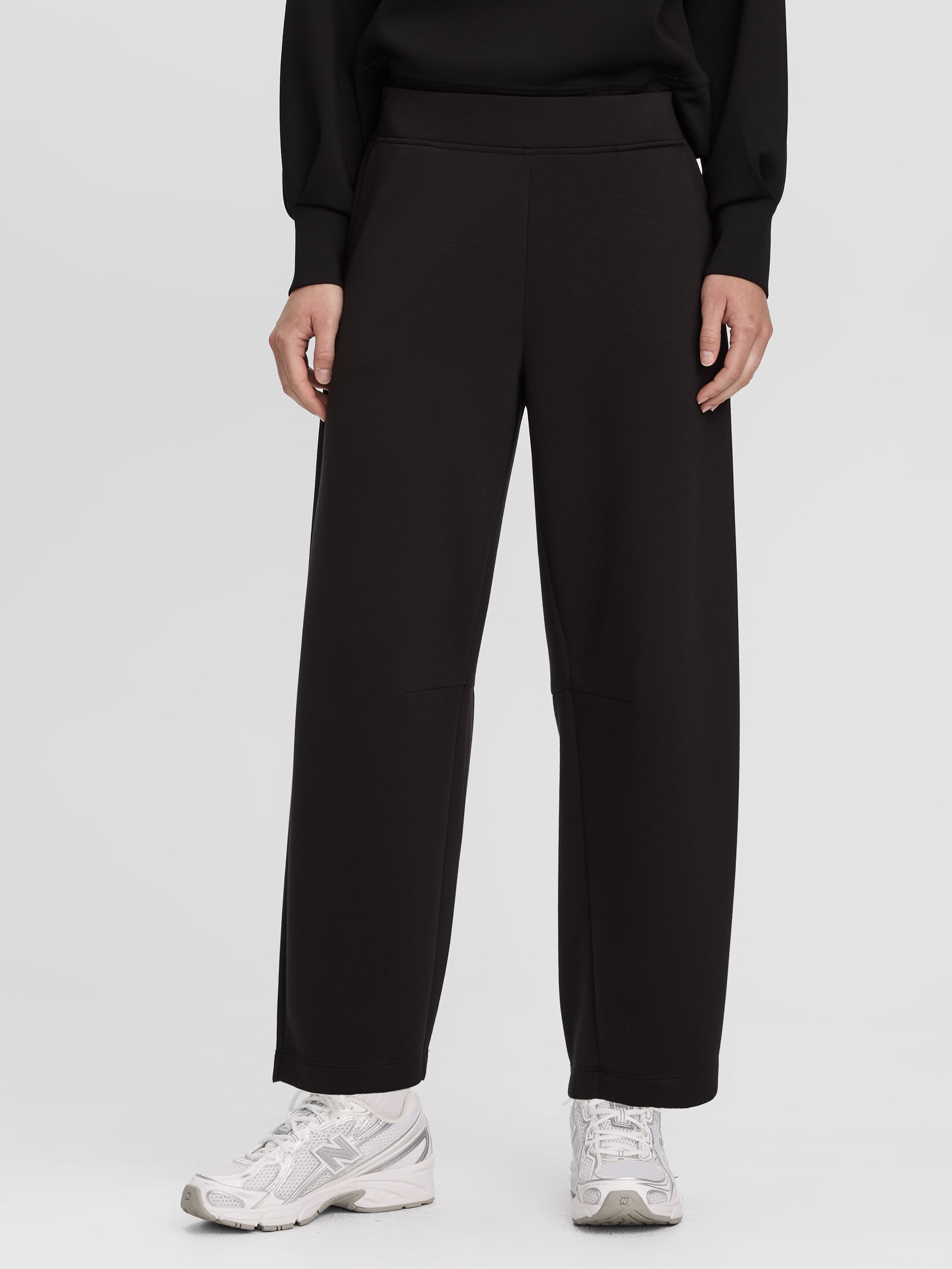 Barrel-Leg Pull-On Pant - HYLUX Hyba