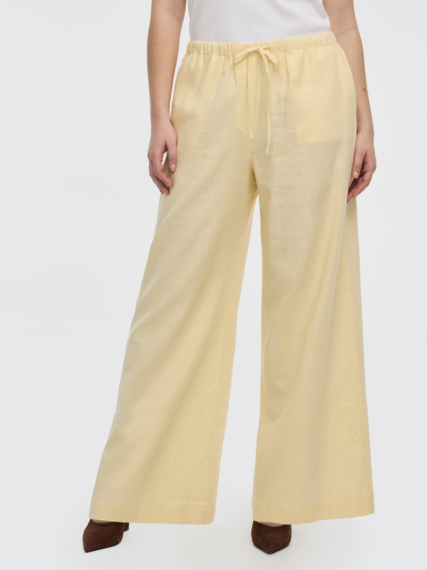 Wide-Leg Linen-Blend Pant
