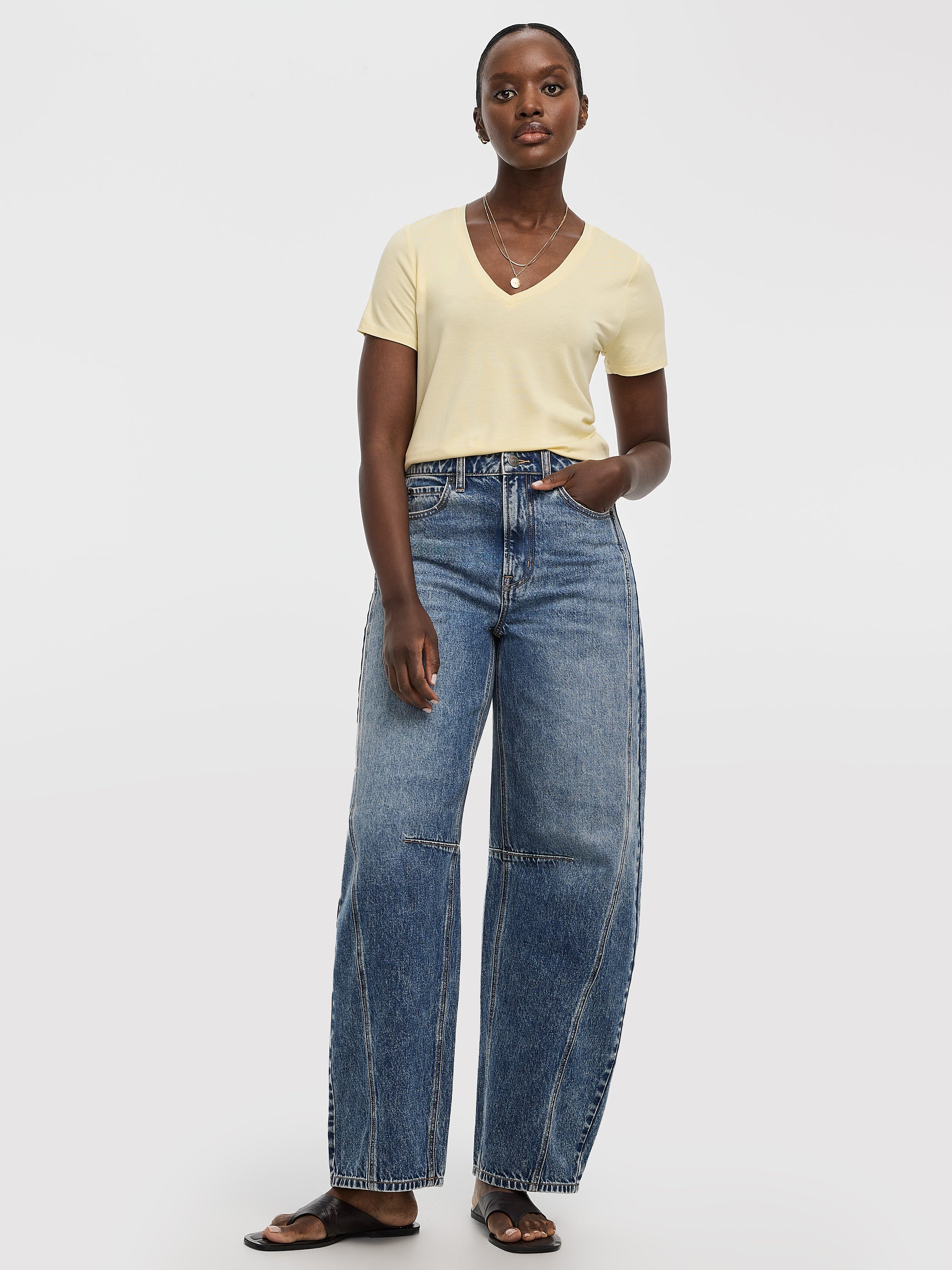 Mid-Rise Barrel Pant