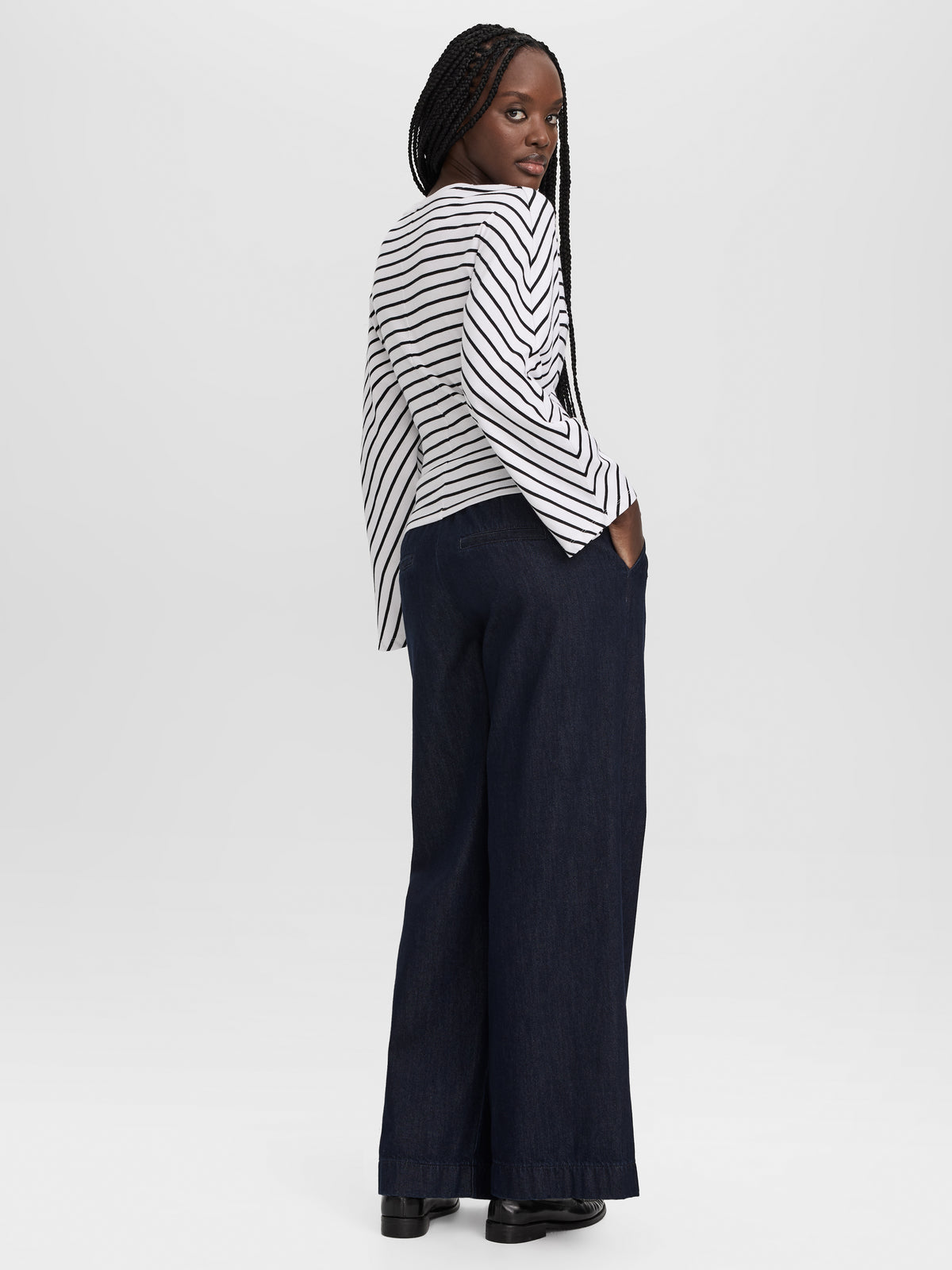 Striped Long-Sleeve Crew-Neck T-Shirt
