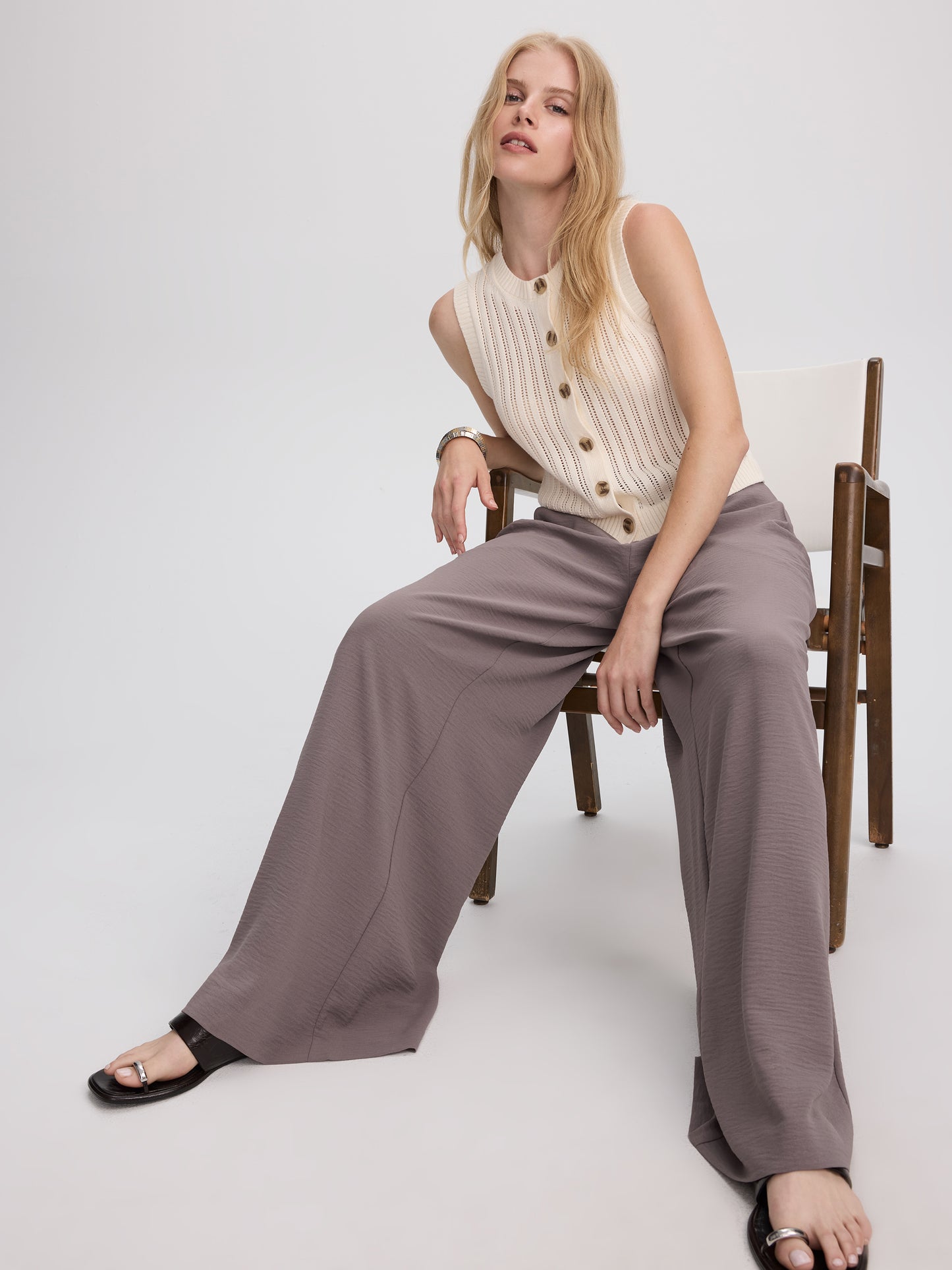 Wide-Leg High-Rise Pant
