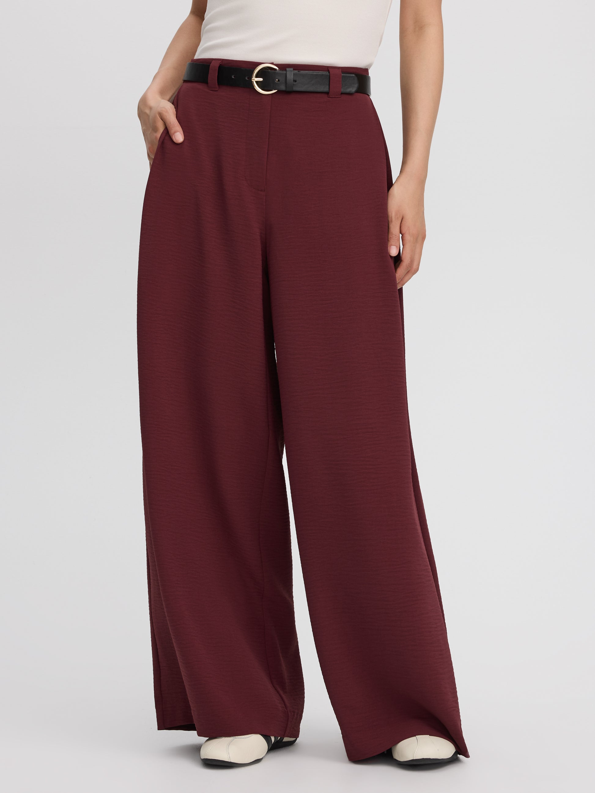 Wide-Leg High-Rise Pant