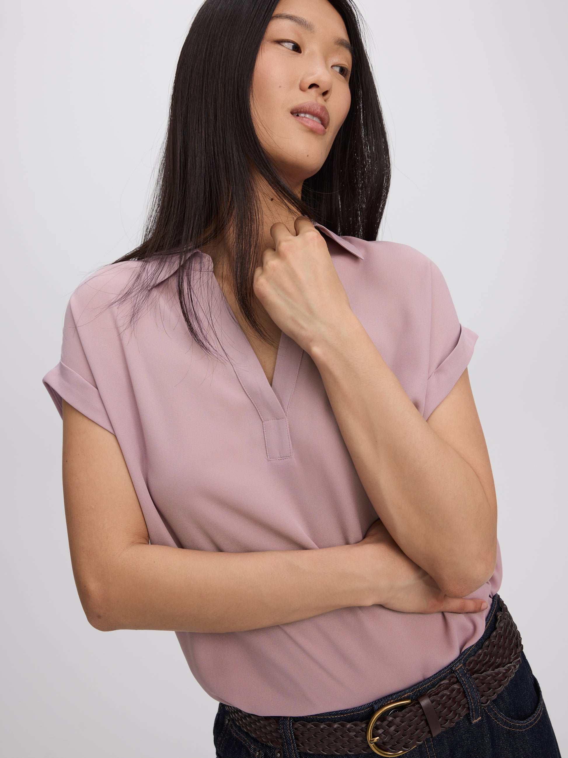 Extended-Sleeve V-Neck Flowy Blouse - R Essentials