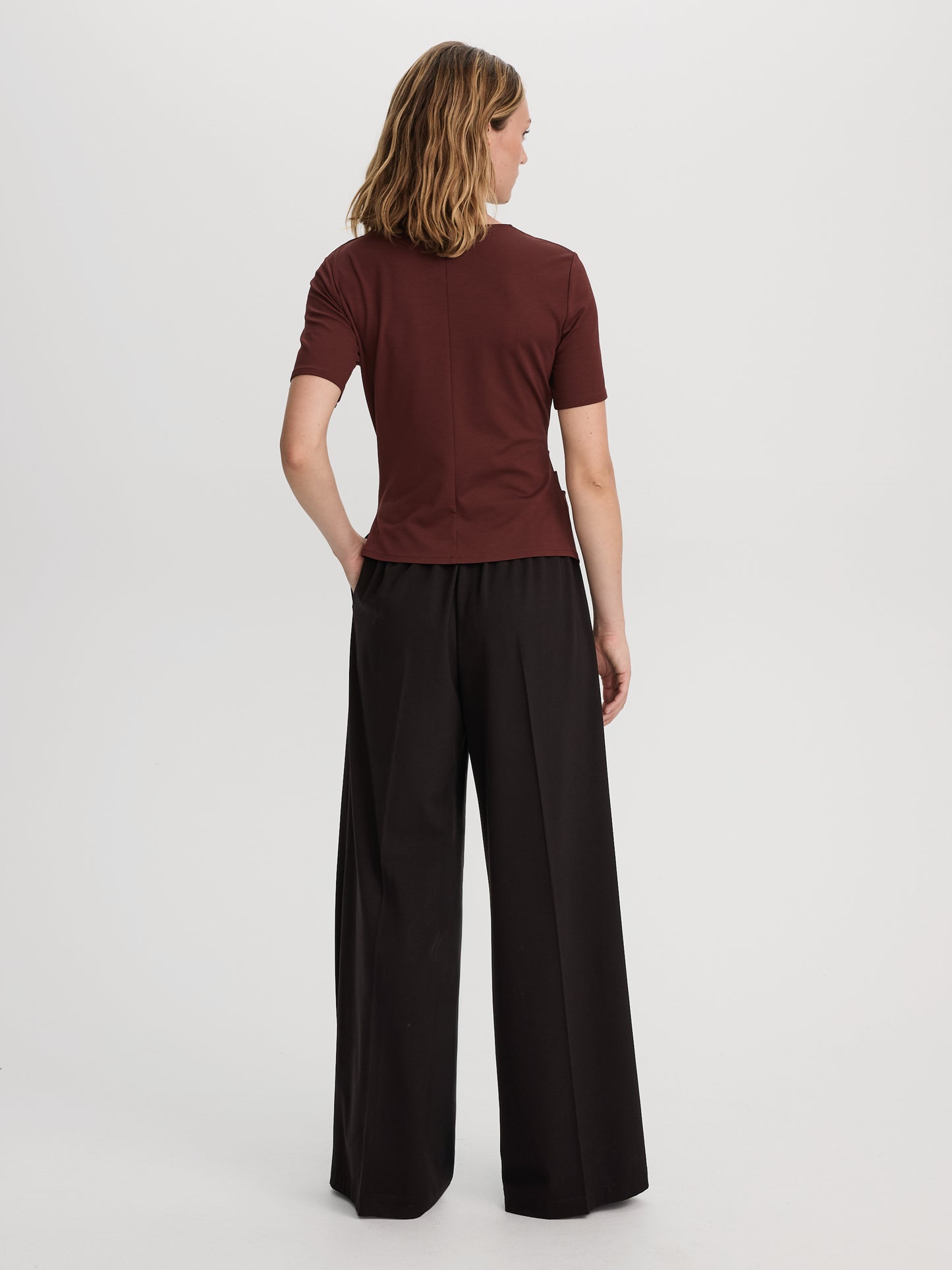 Wide-Leg High-Rise Pant - The Timeless